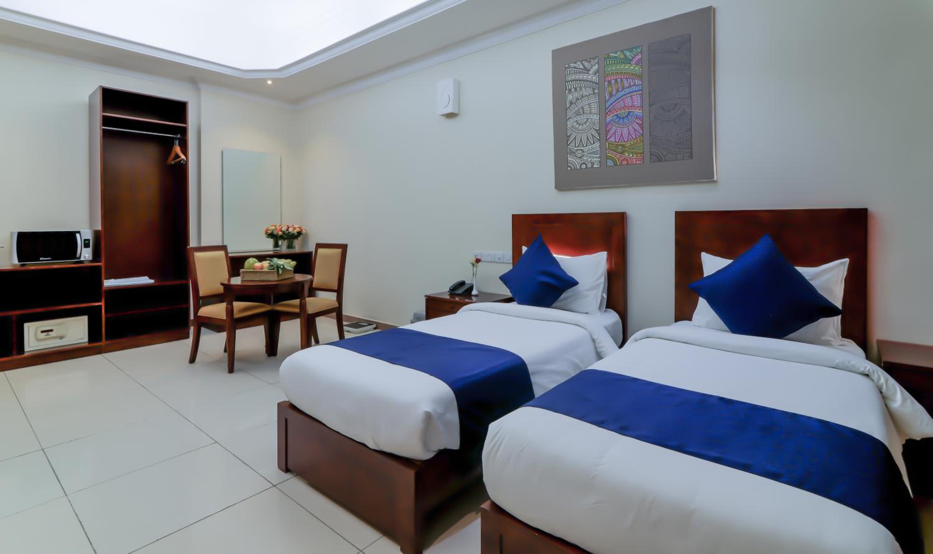 Executive Room - Photo 5