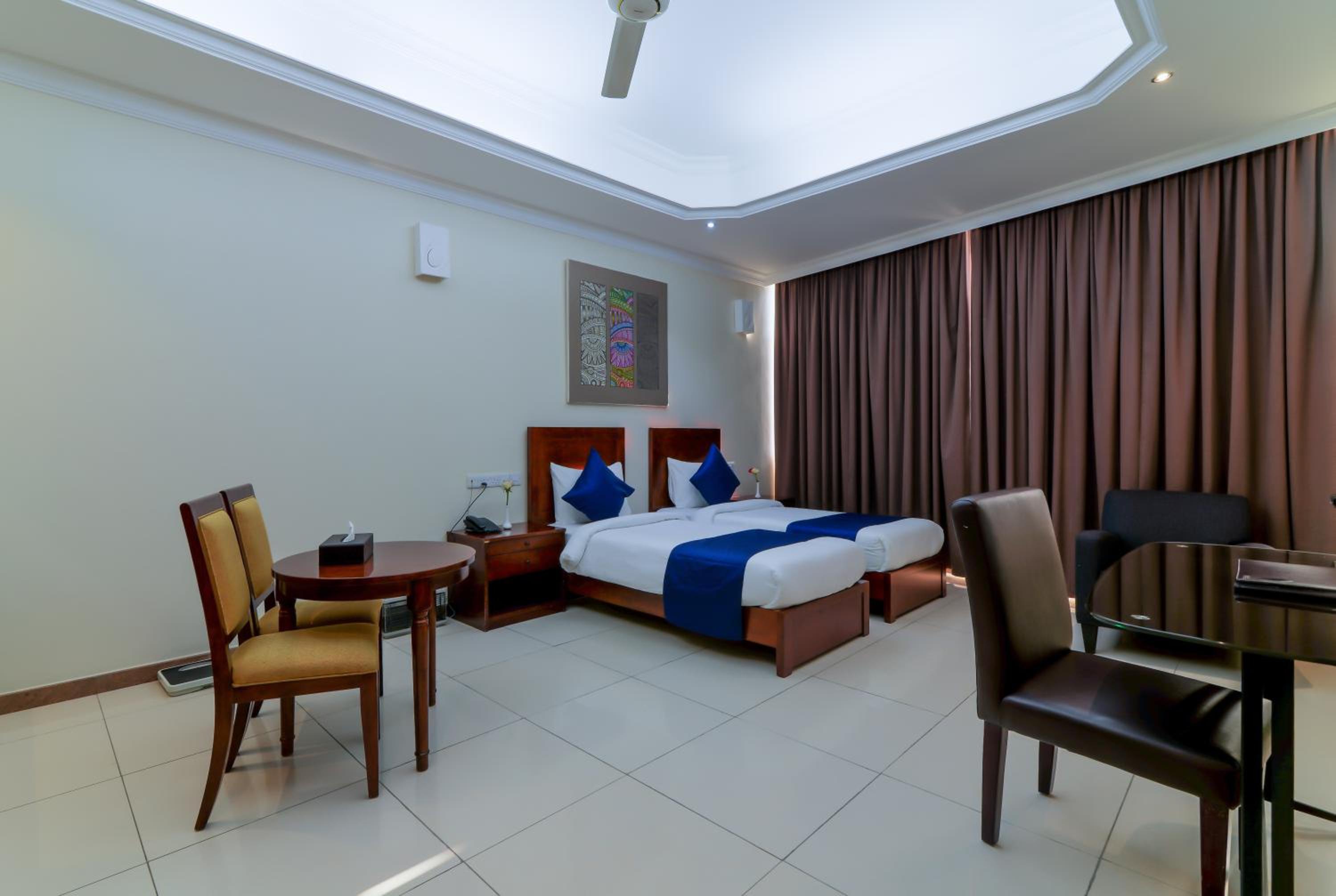 Executive Room - Photo 3