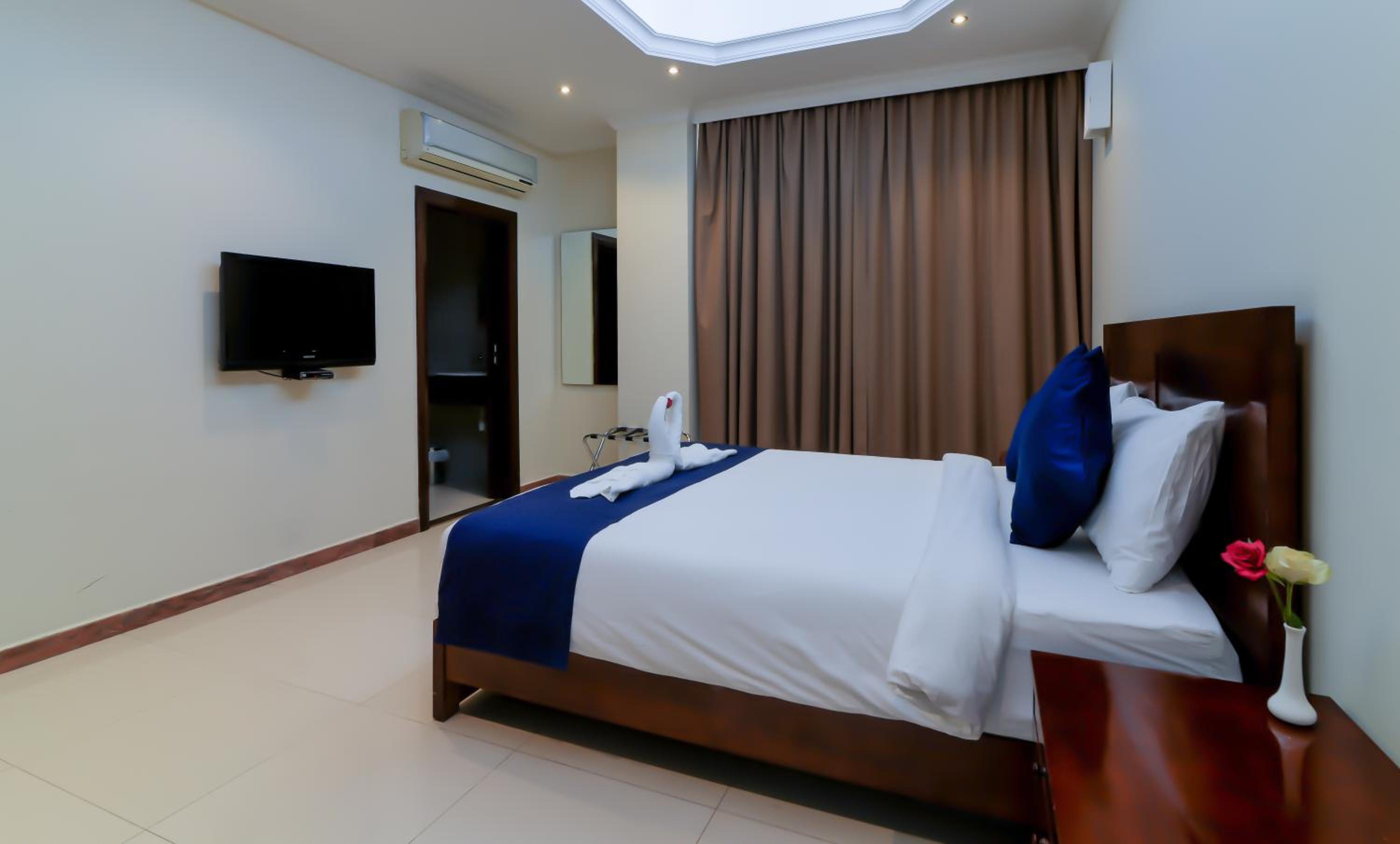 Two-Bedroom Apartment - Photo 4