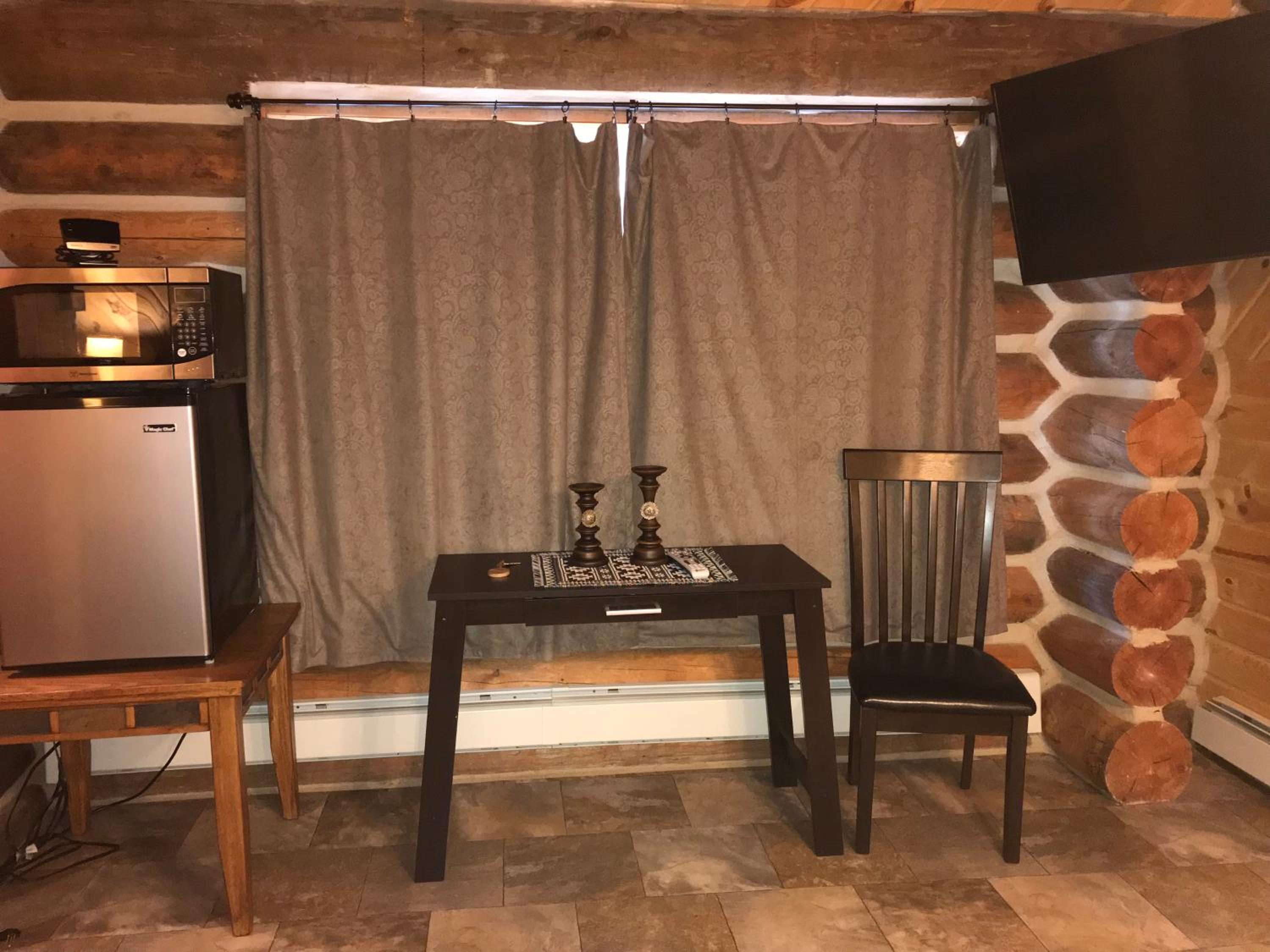 Double Room with Shared Bathroom photo 2