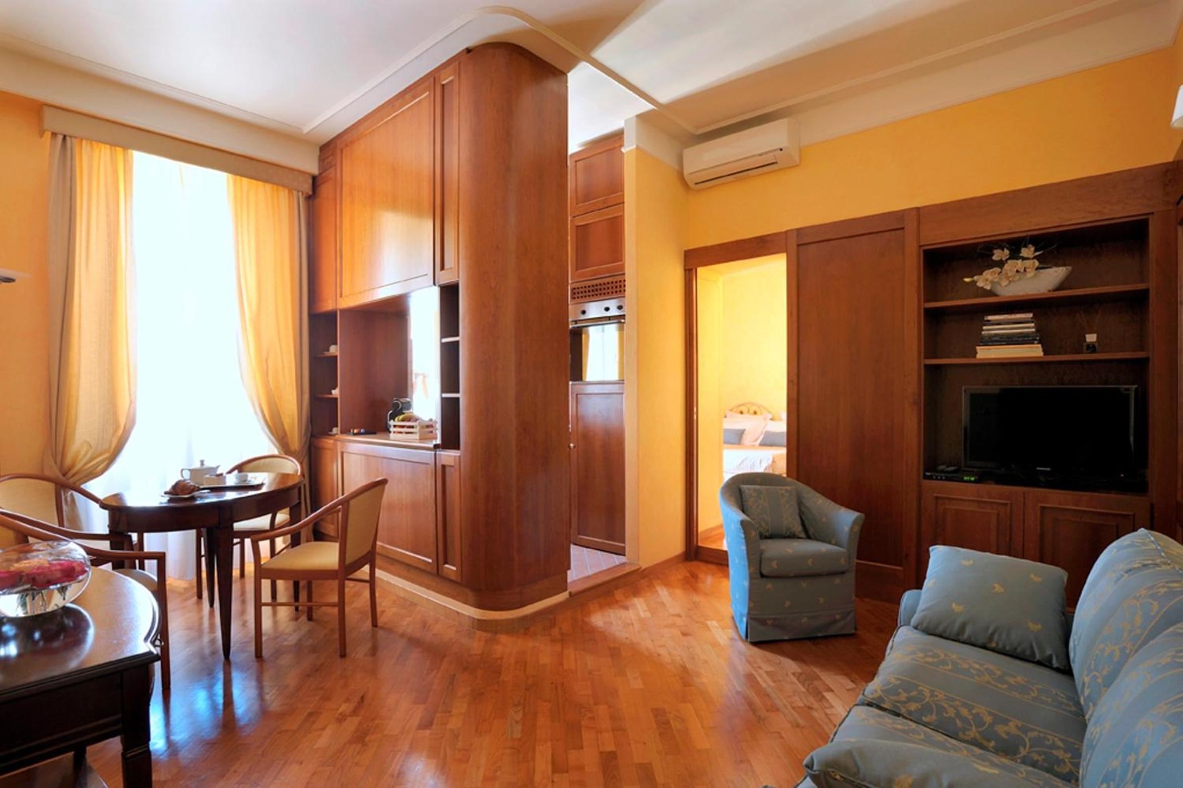 Junior Suite (2 Adults)