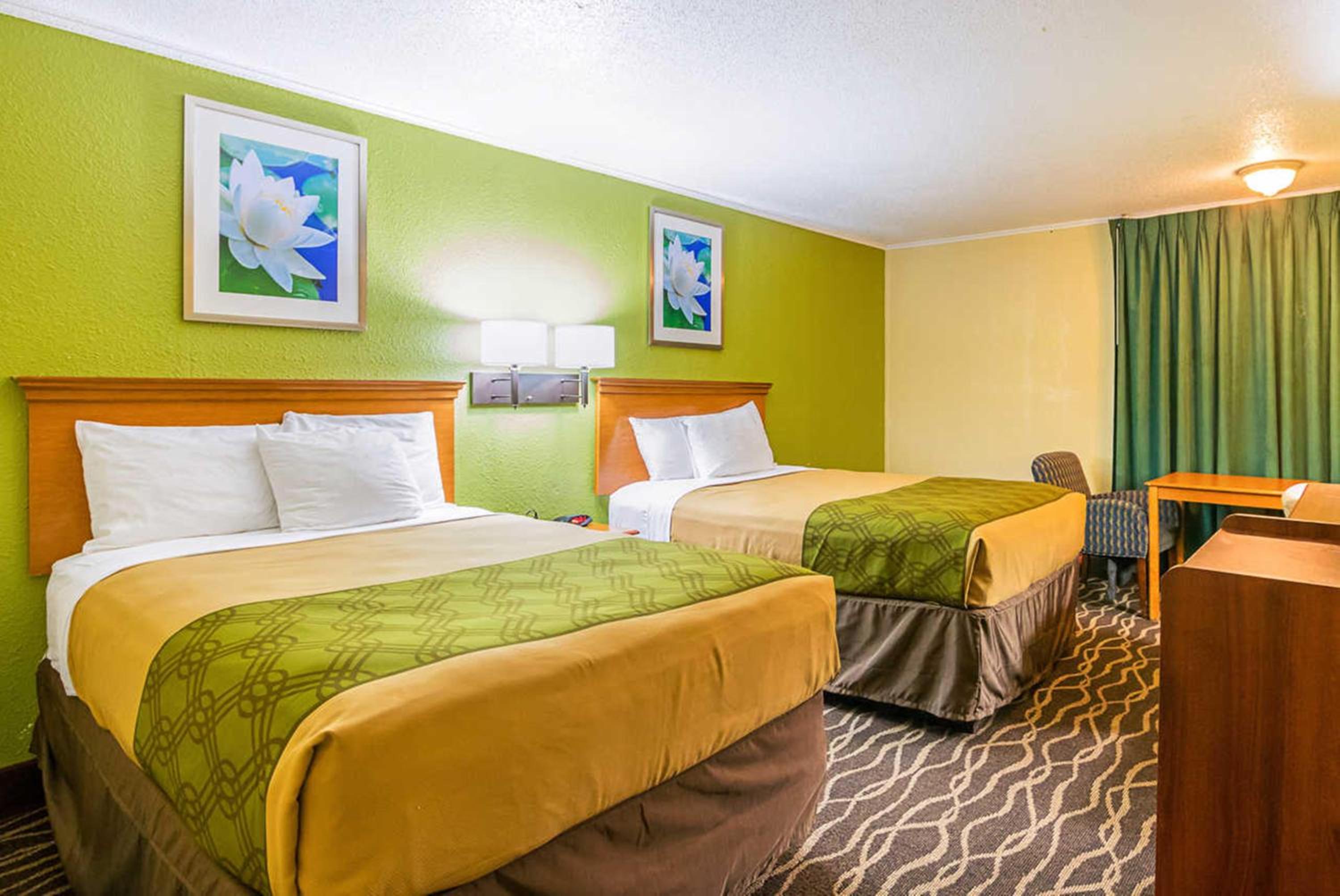 Double Room with Two Double Beds - Non-Smoking - Photo 3