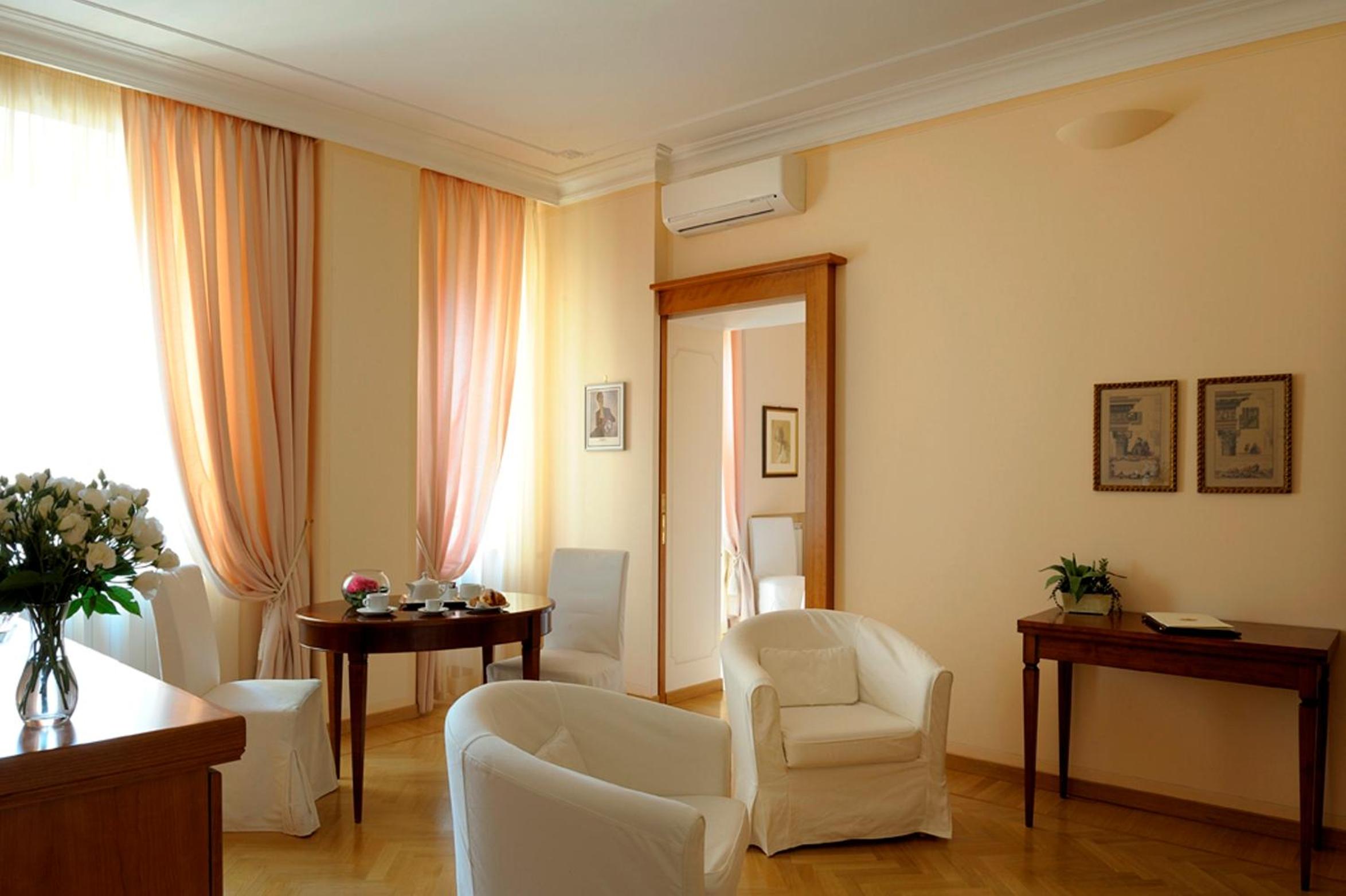 Junior Suite (2 Adults) photo 3