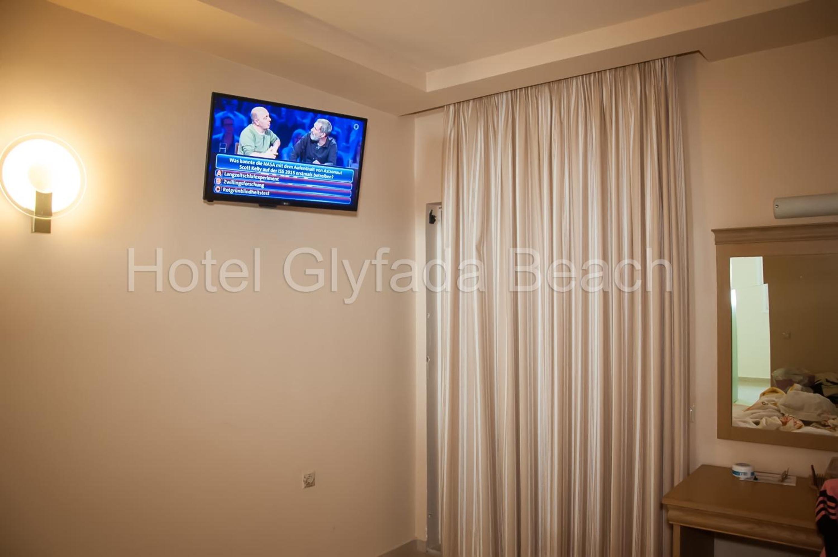 Double or Twin Room with Sea View - Photo 50