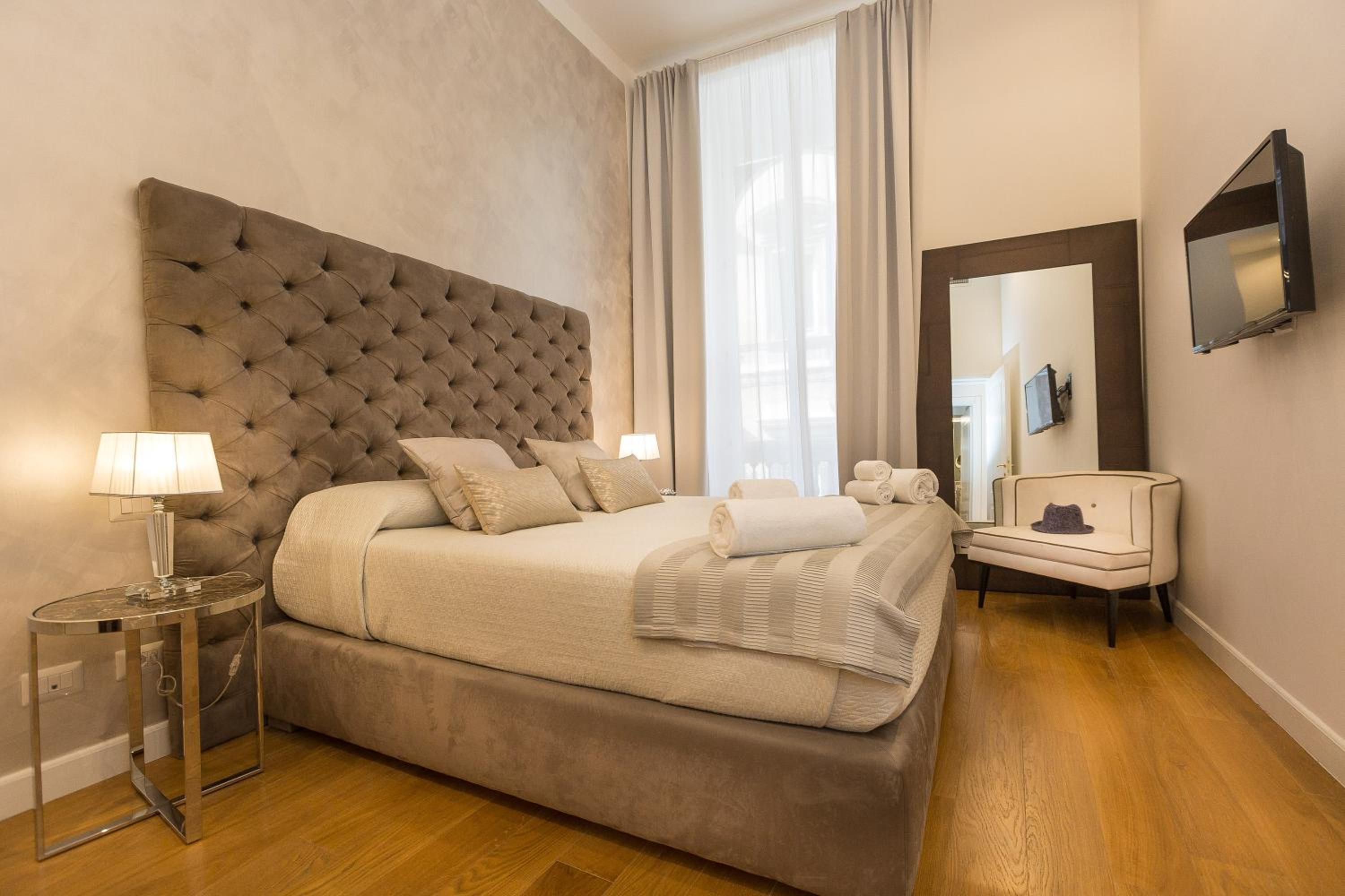 Deluxe Apartment with Balcony photo 1