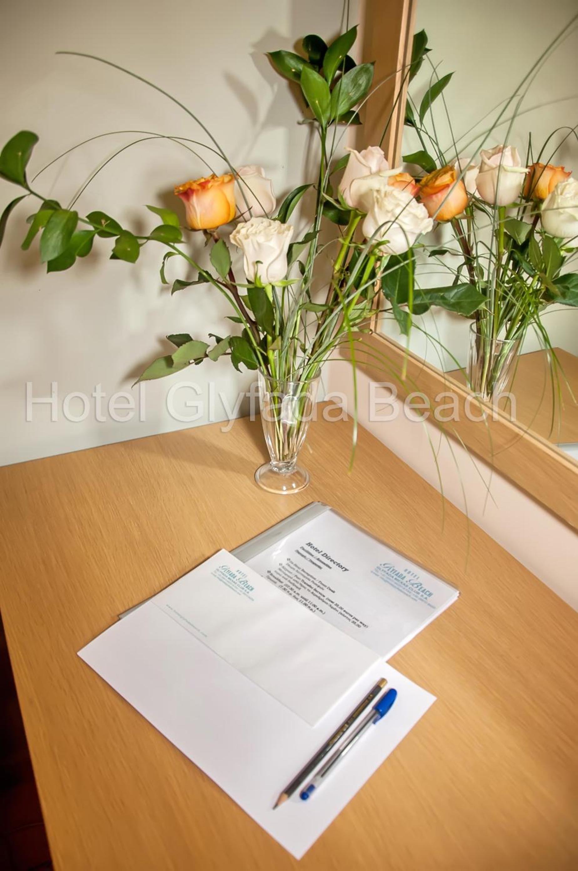 Double or Twin Room with Sea View - Photo 35