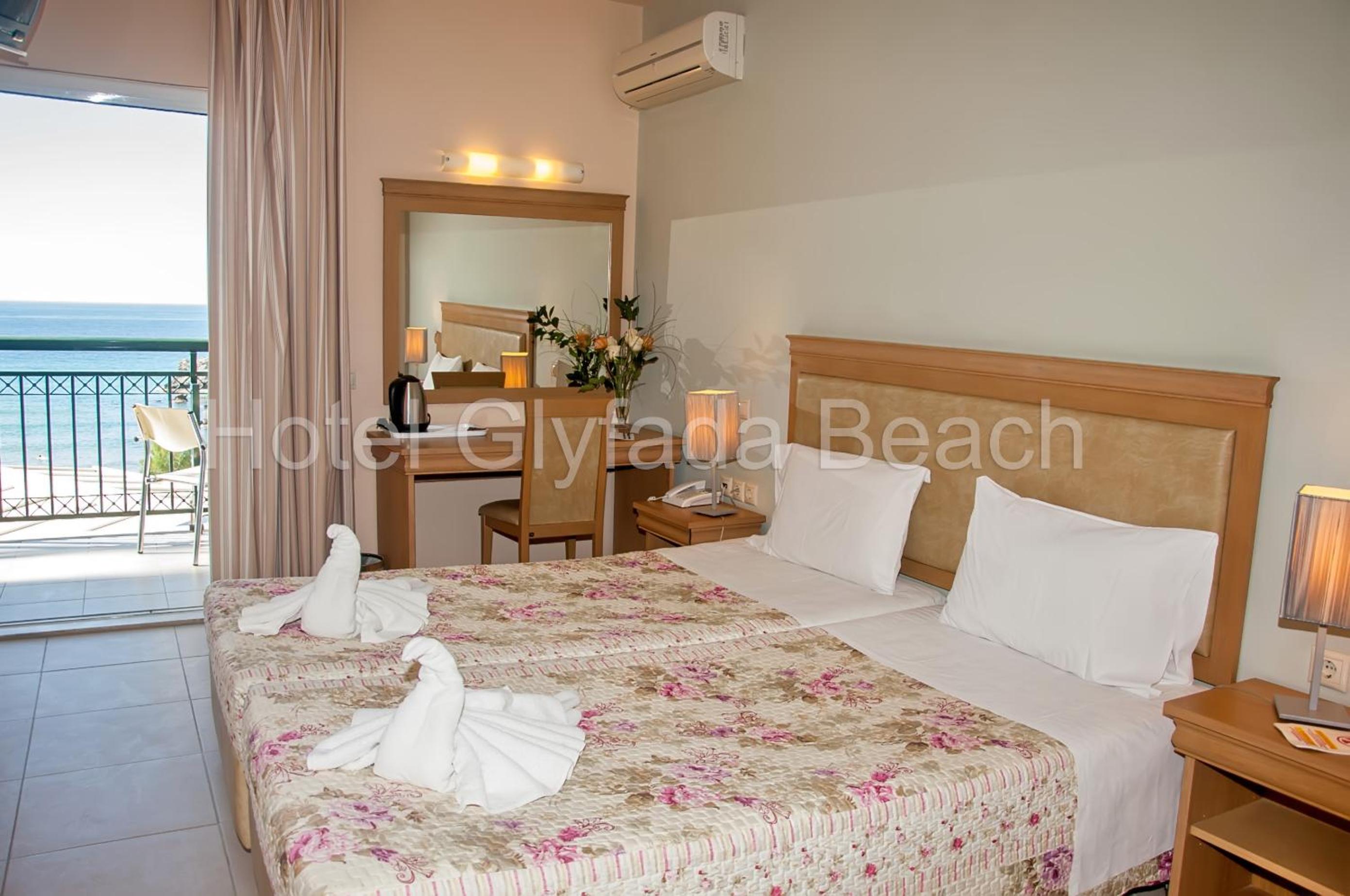 Double or Twin Room with Sea View - Photo 24