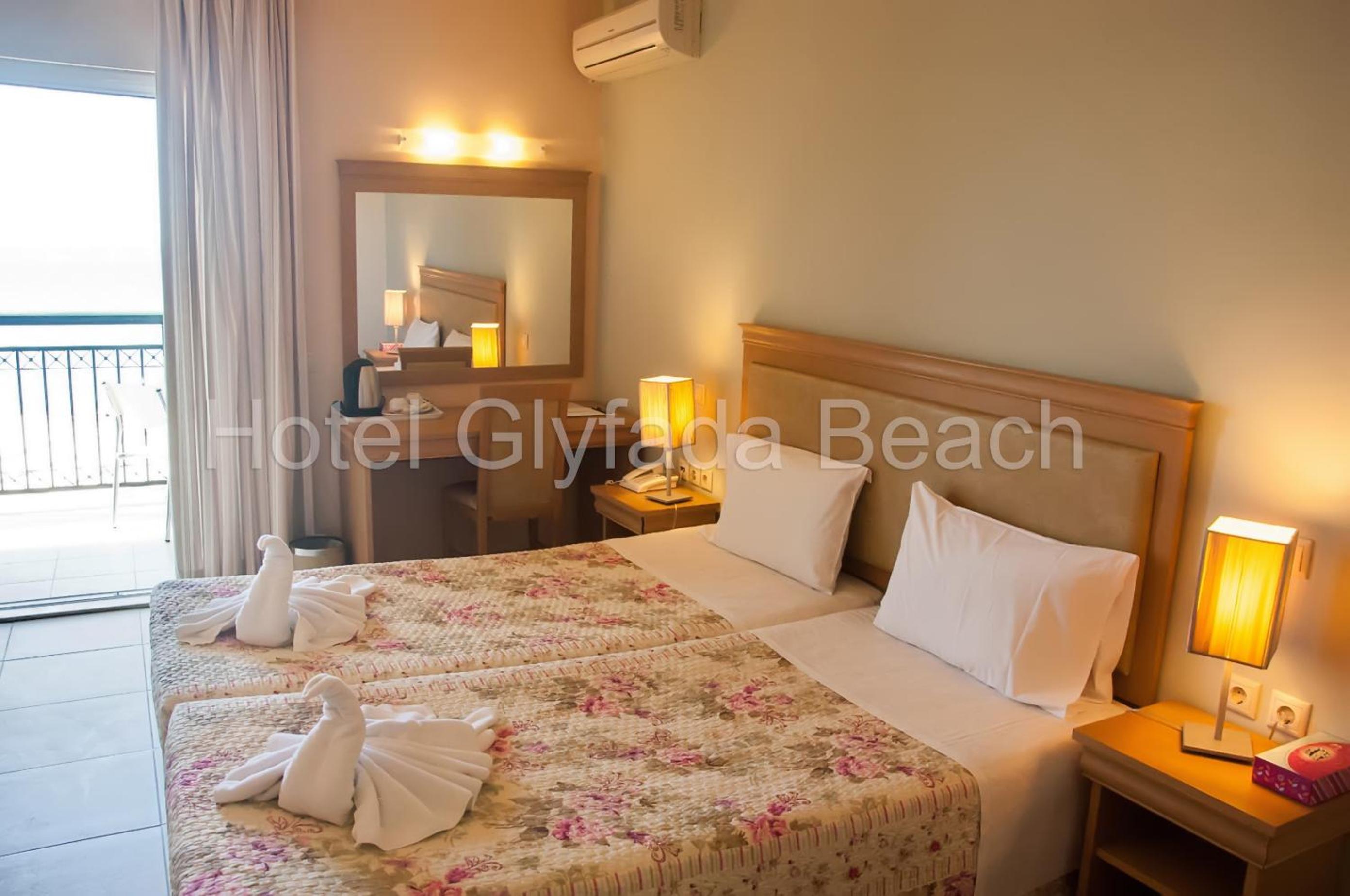 Double or Twin Room with Sea View - Photo 21