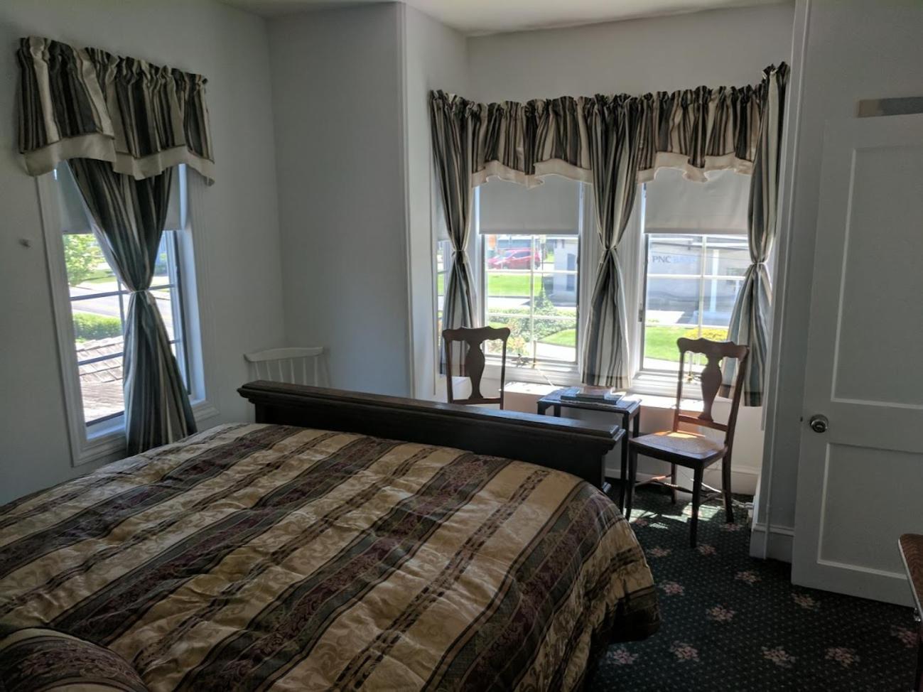Deluxe Queen Room photo 1