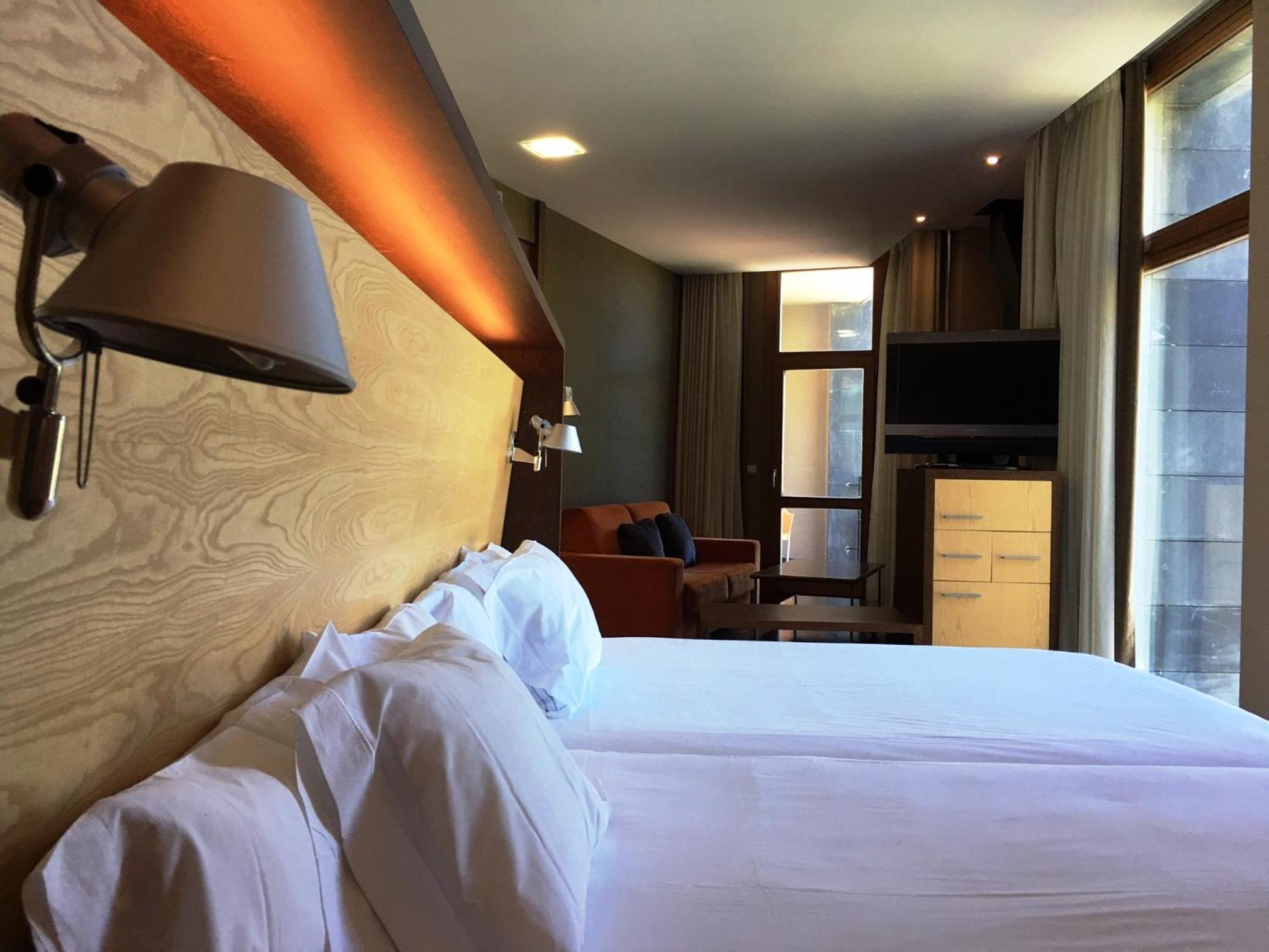 Junior Suite with Fireplace - Photo 22