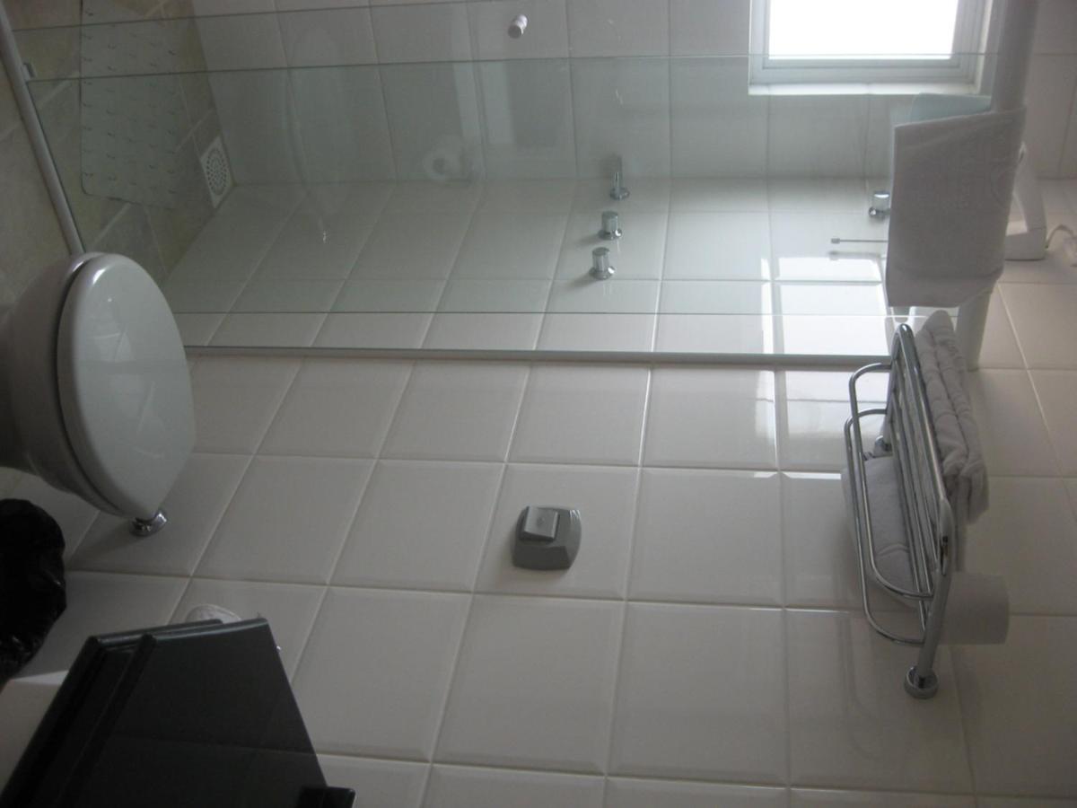Standard Double or Twin Room photo 2