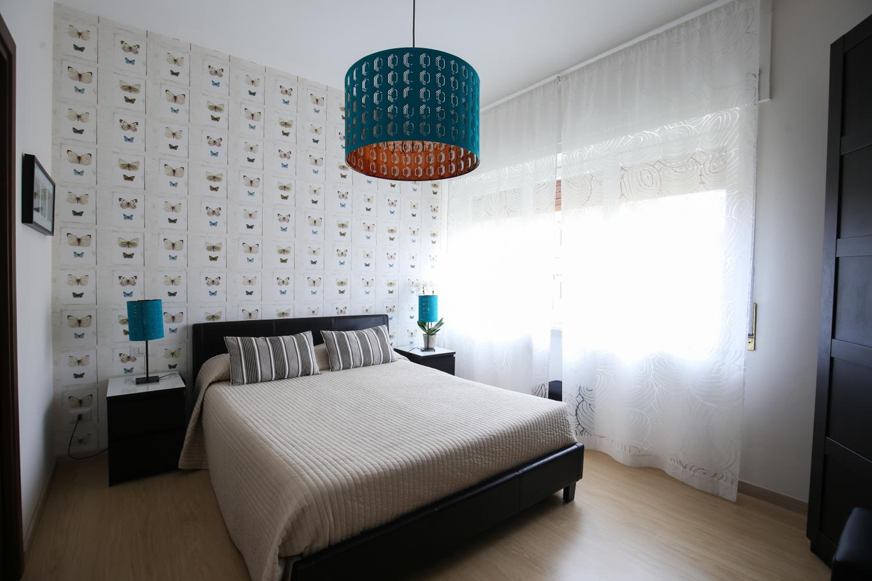 Deluxe Room (2 Adults + 1 Child)
