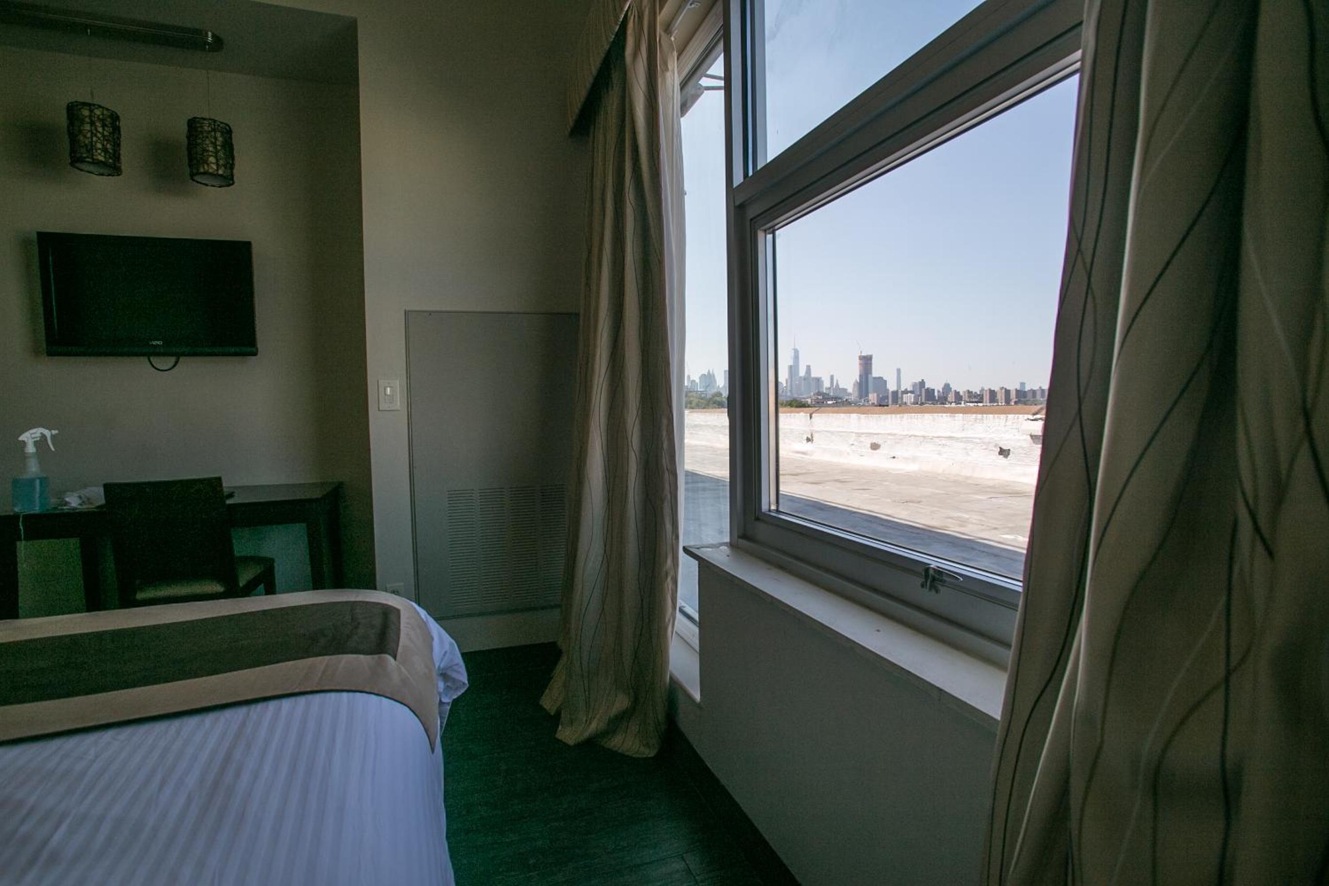 King Suite - Photo 10