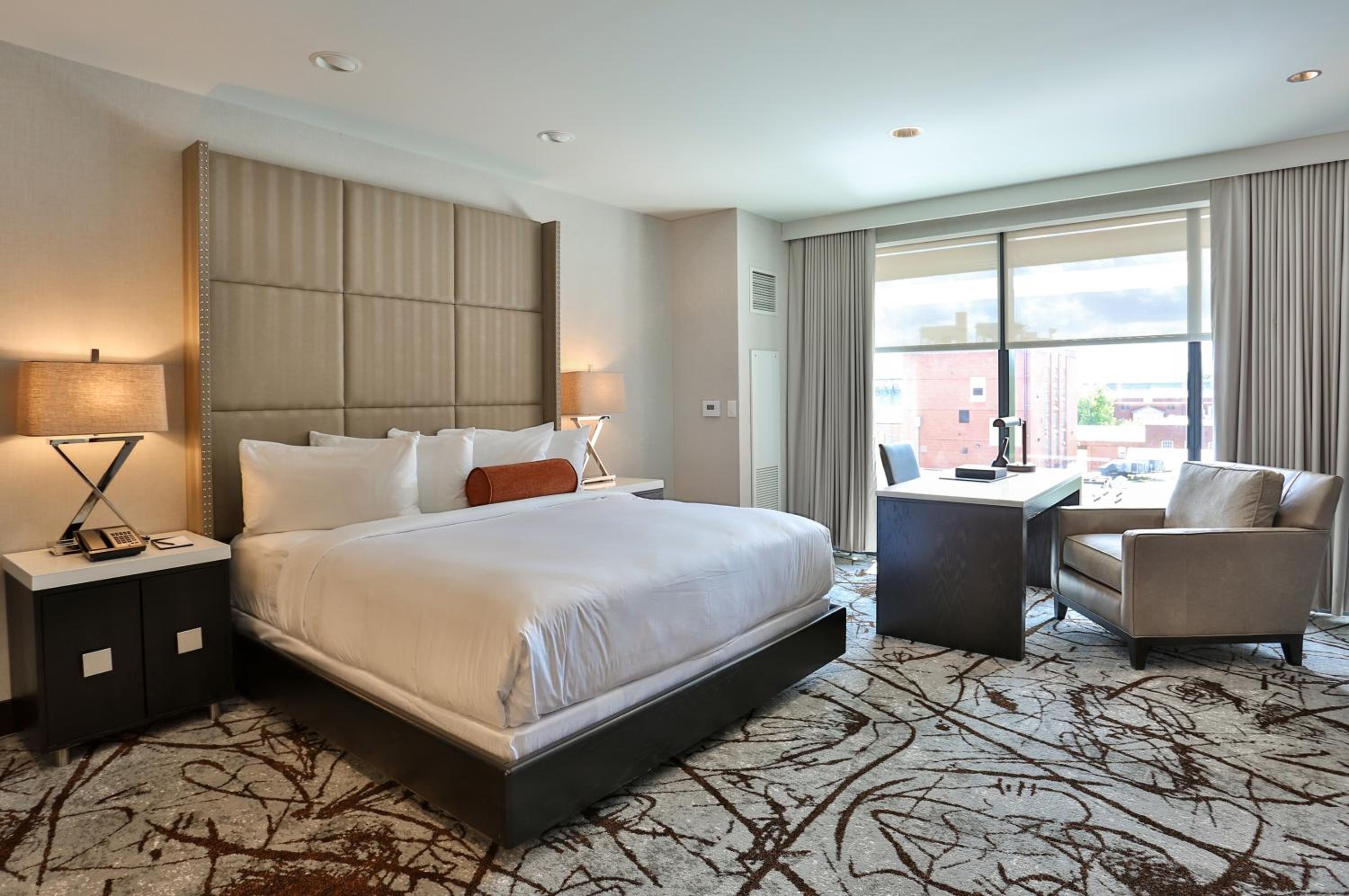 One-Bedroom Suite photo 1