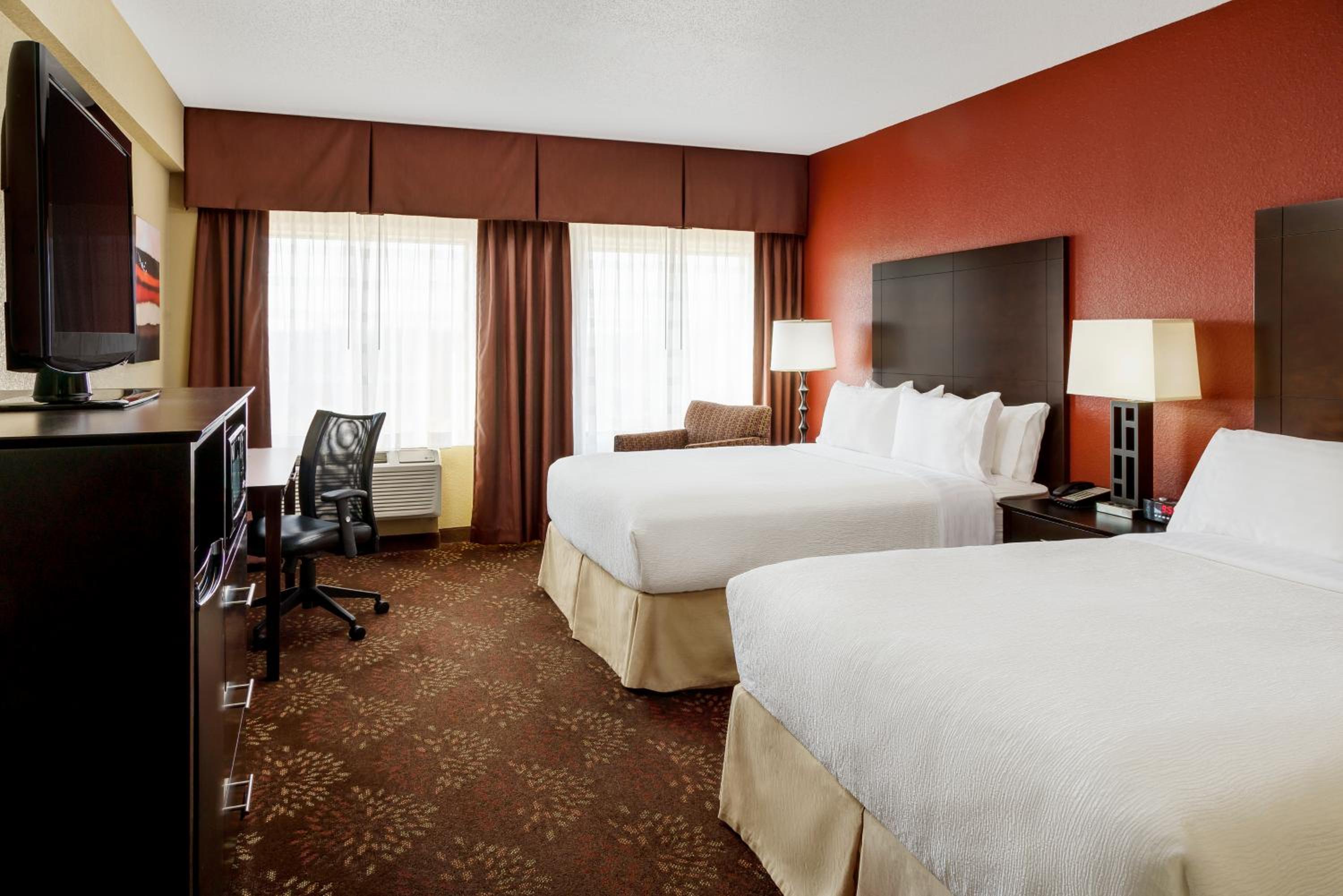 Standard Queen Room With Two Queen Beds