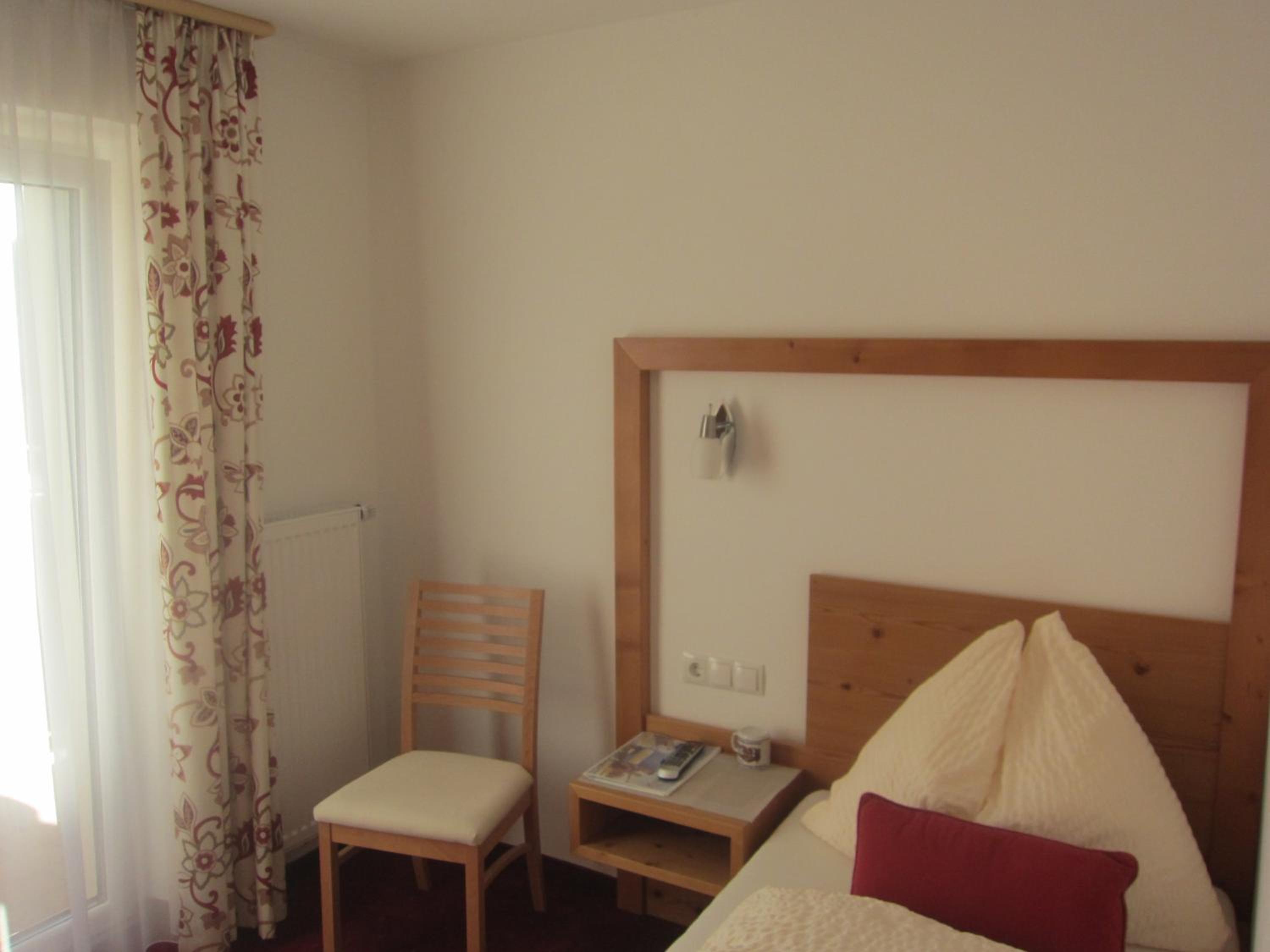 Single Room photo 2