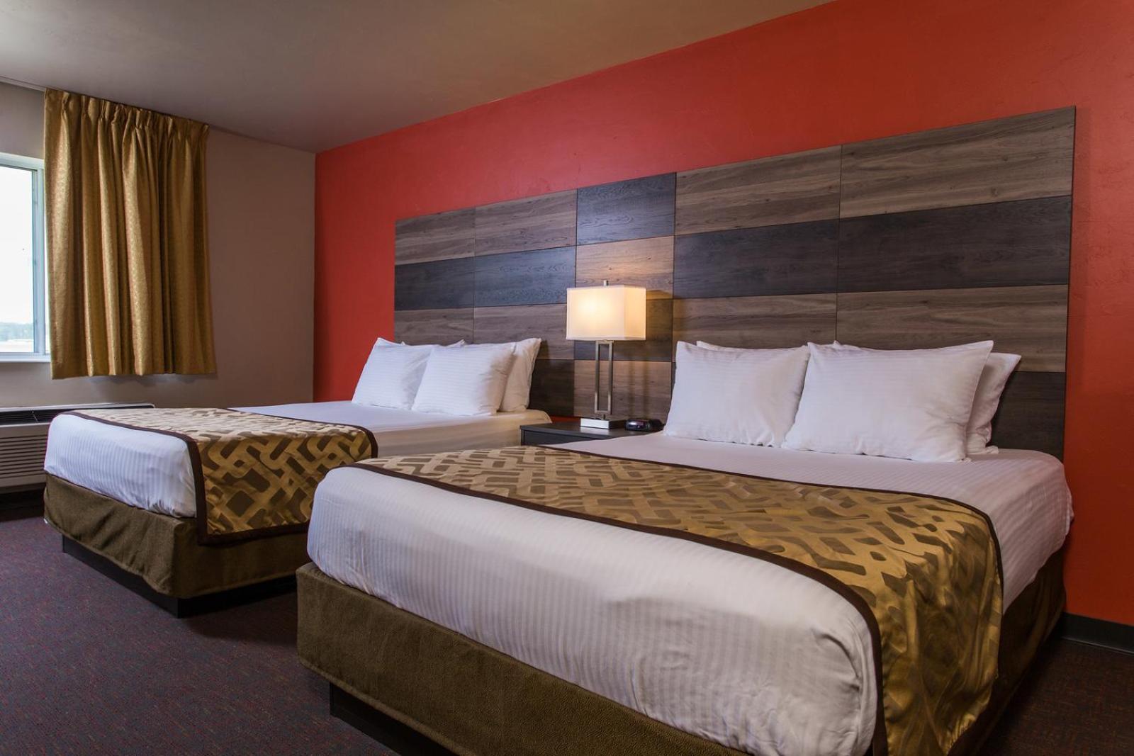 Two-Room Suite - Photo 1