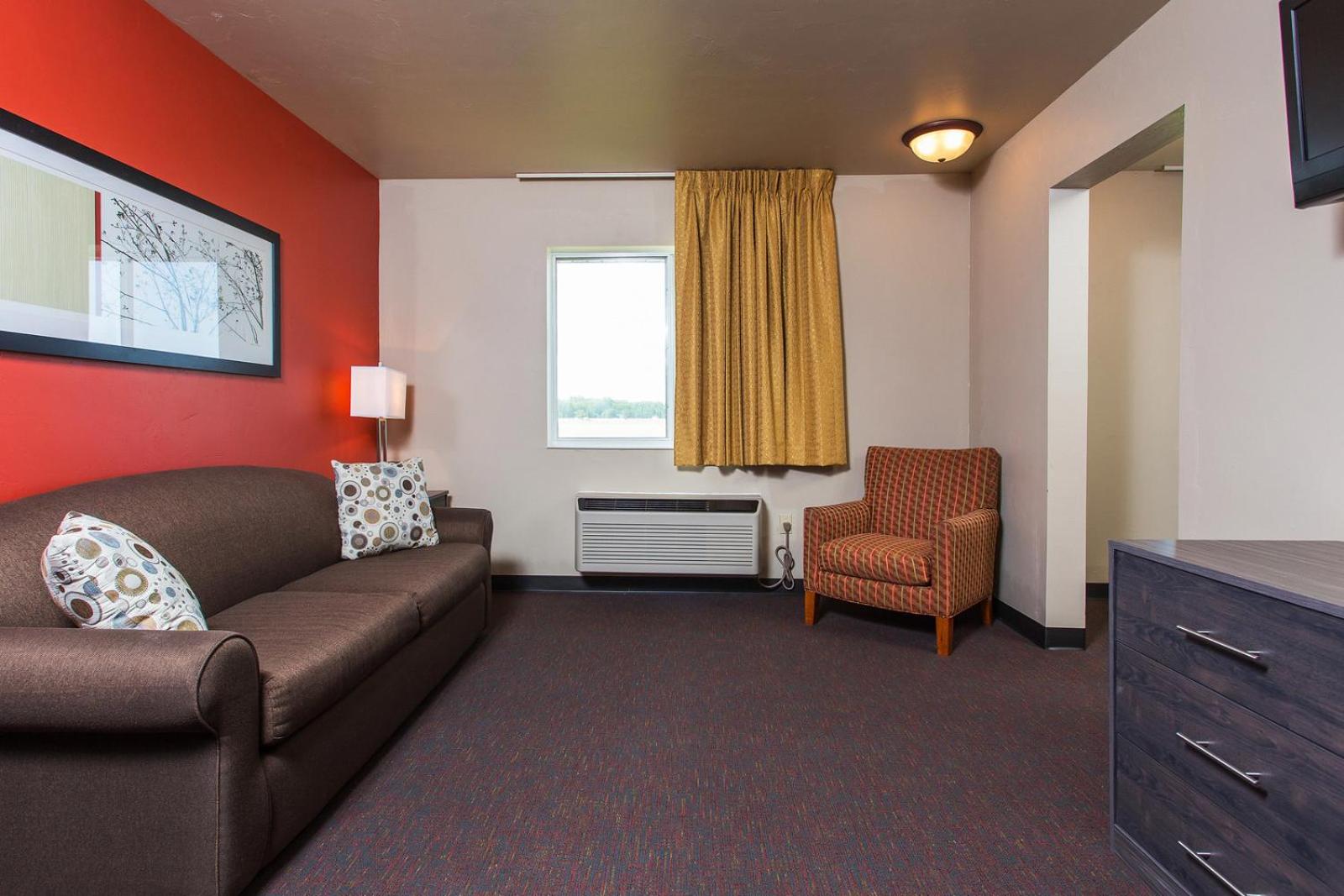 Two-Room Suite - Photo 7