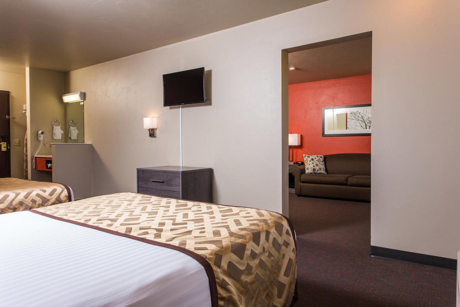 Two-Room Suite - Photo 2
