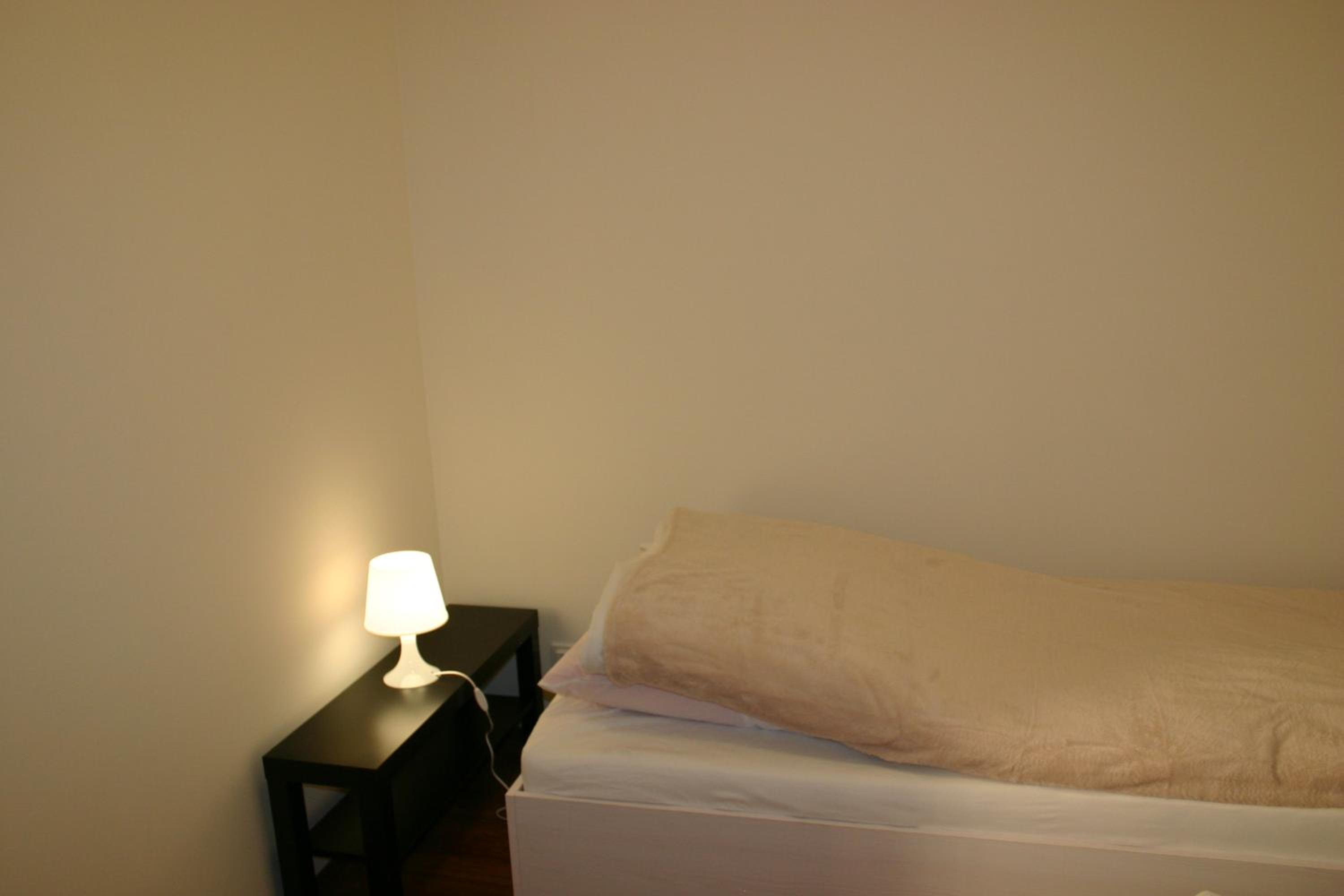 Standard Twin Room with Shared Bathroom photo 3