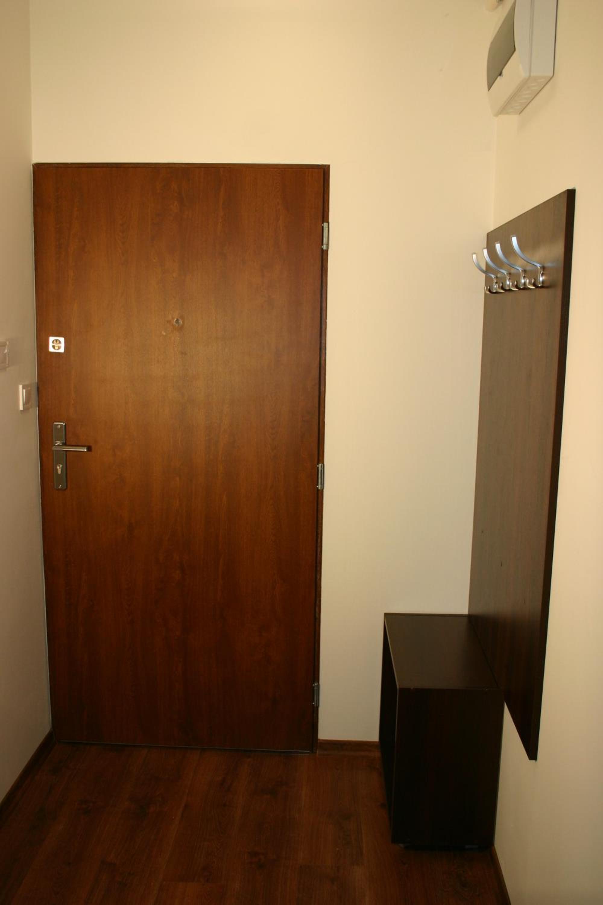 Standard Twin Room with Shared Bathroom photo 2
