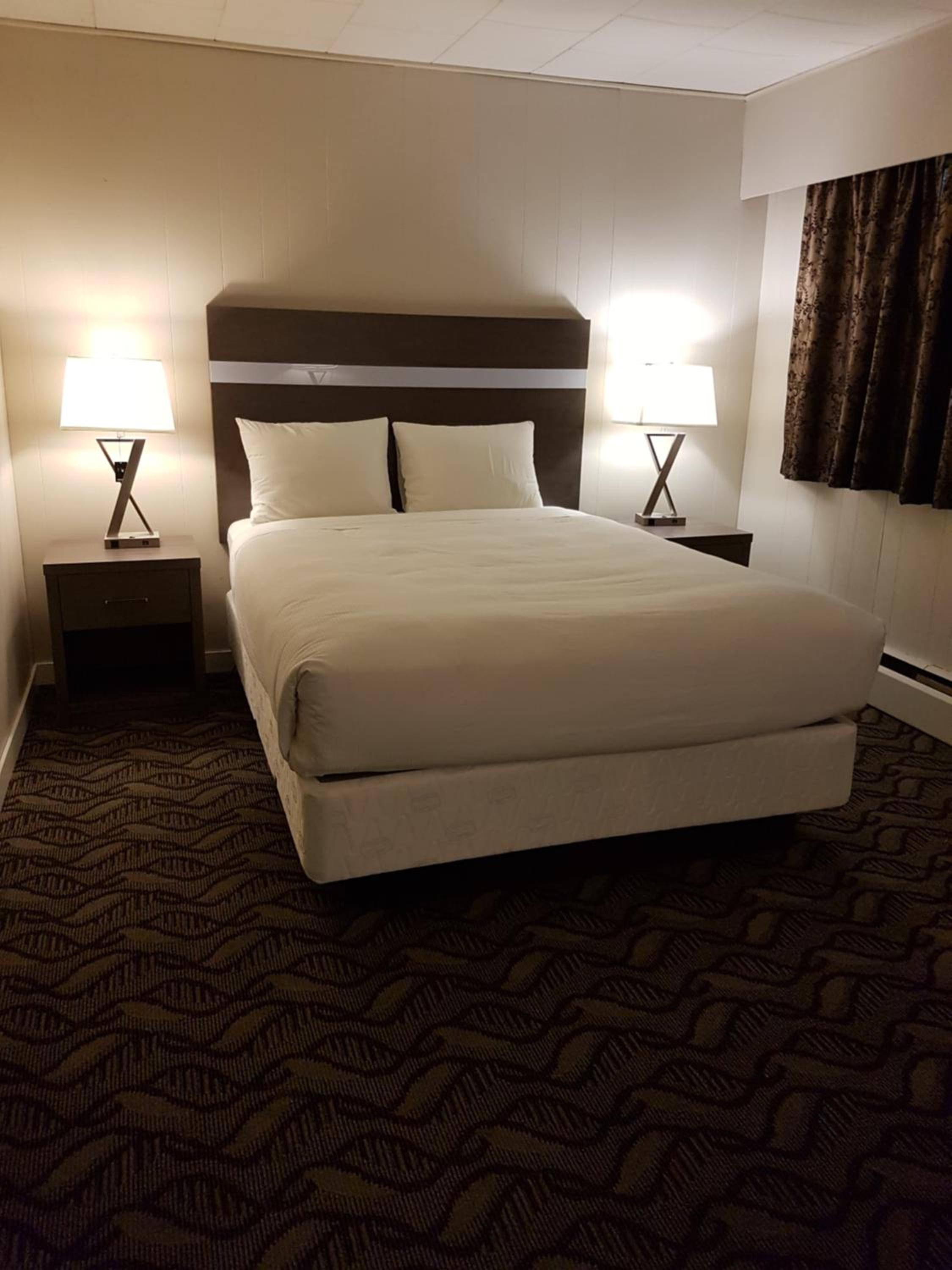 Queen Suite photo 1