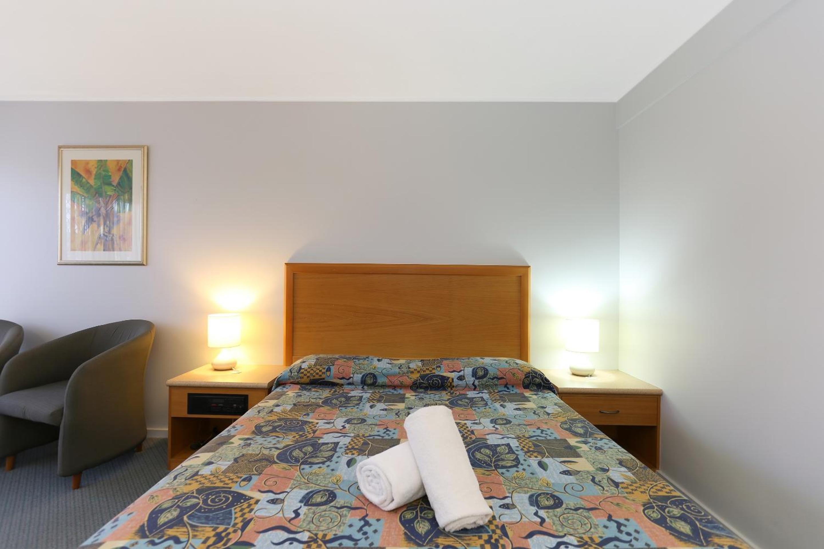 Queen Room photo 1