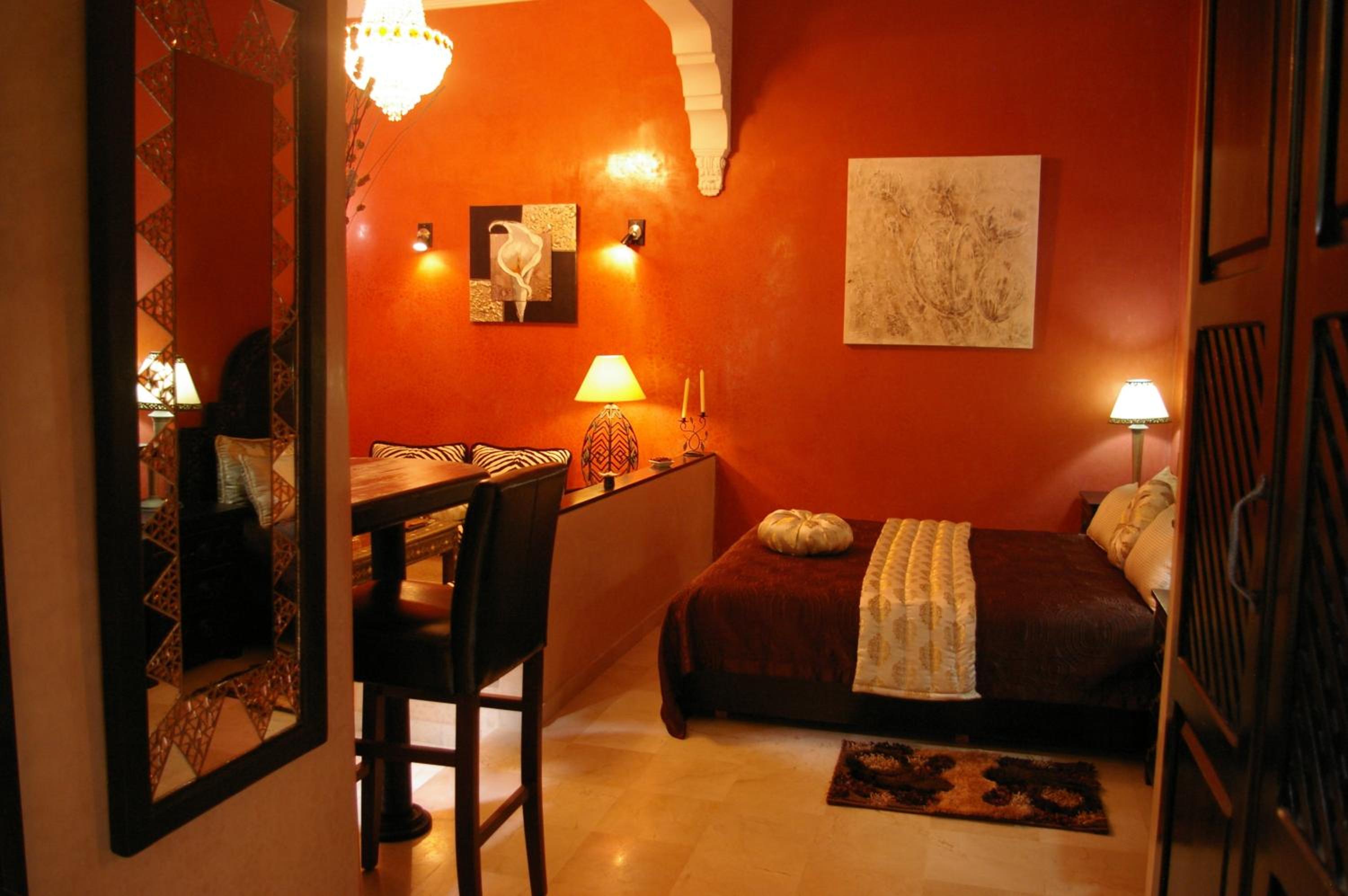 Suite - Photo 5
