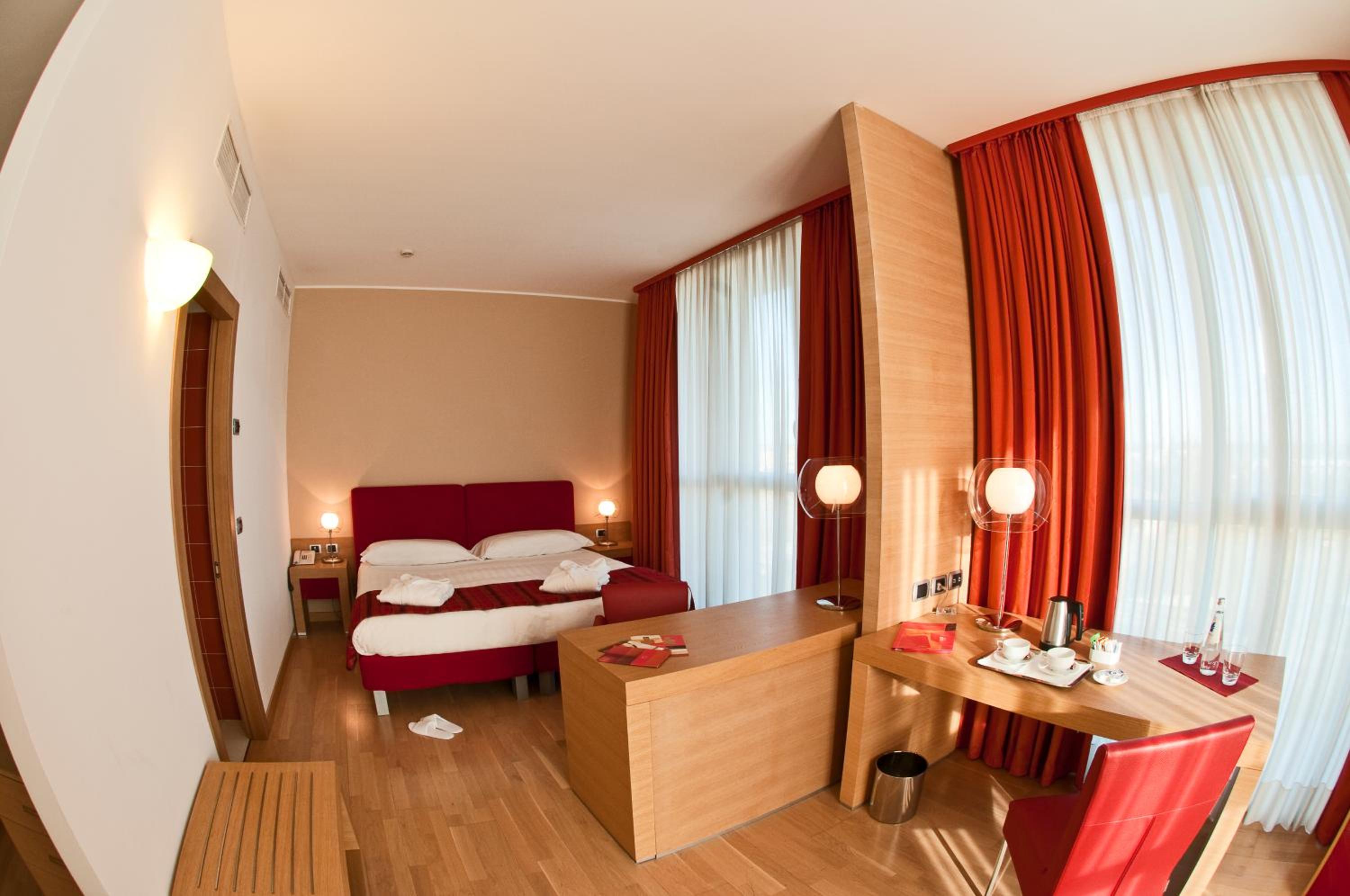 Junior Suite - Photo 1