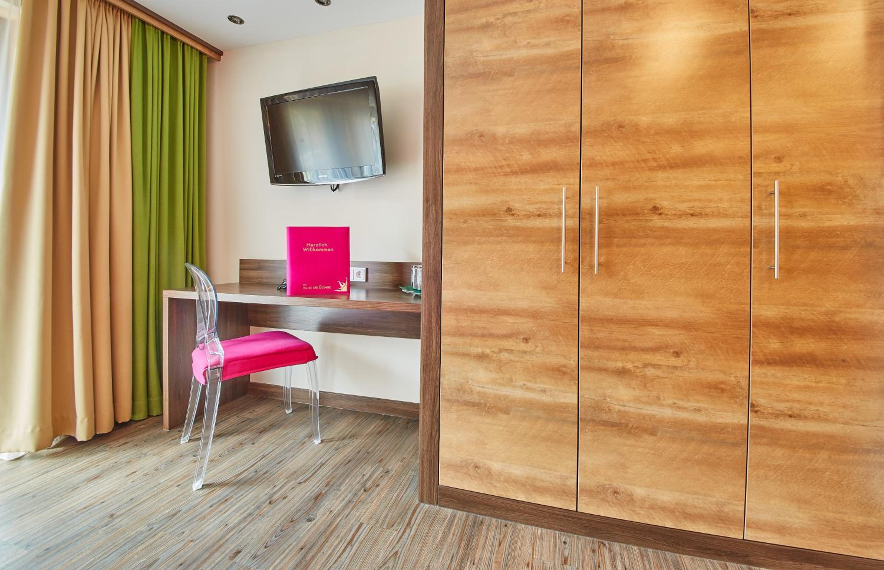Standard Double or Twin Room - Photo 1