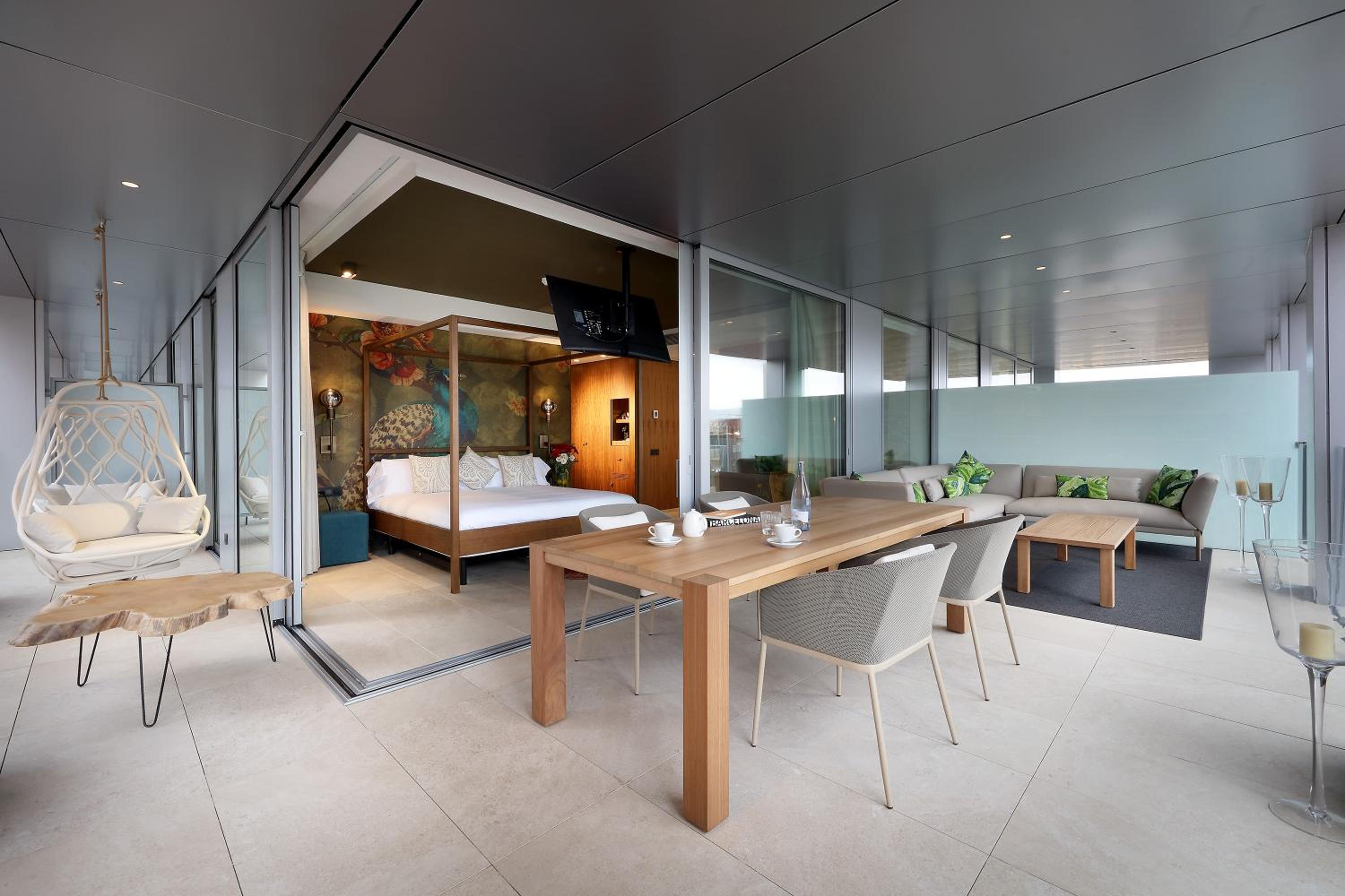 Suite Deluxe con Bañera de Hidromasaje Suite Deluxe con Bañera de Hidromasaje