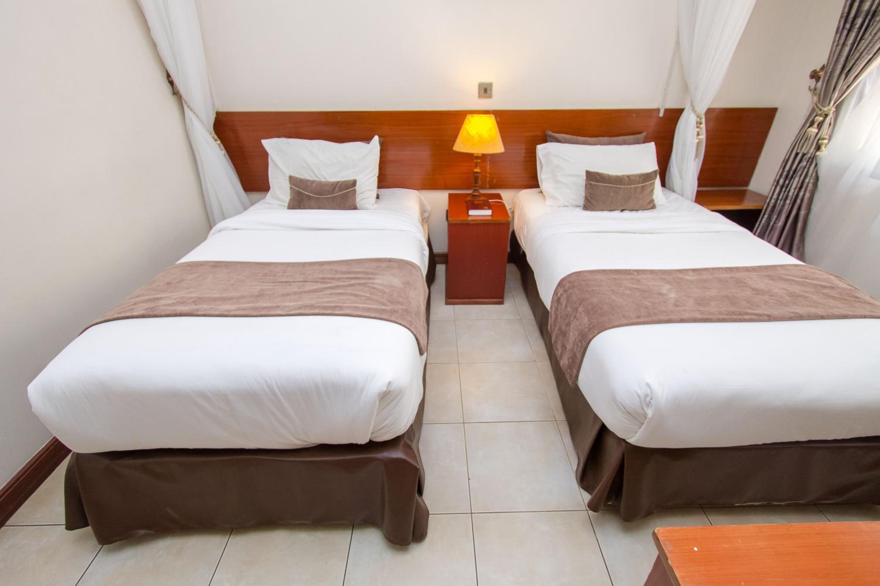 Standard Twin Room photo 2