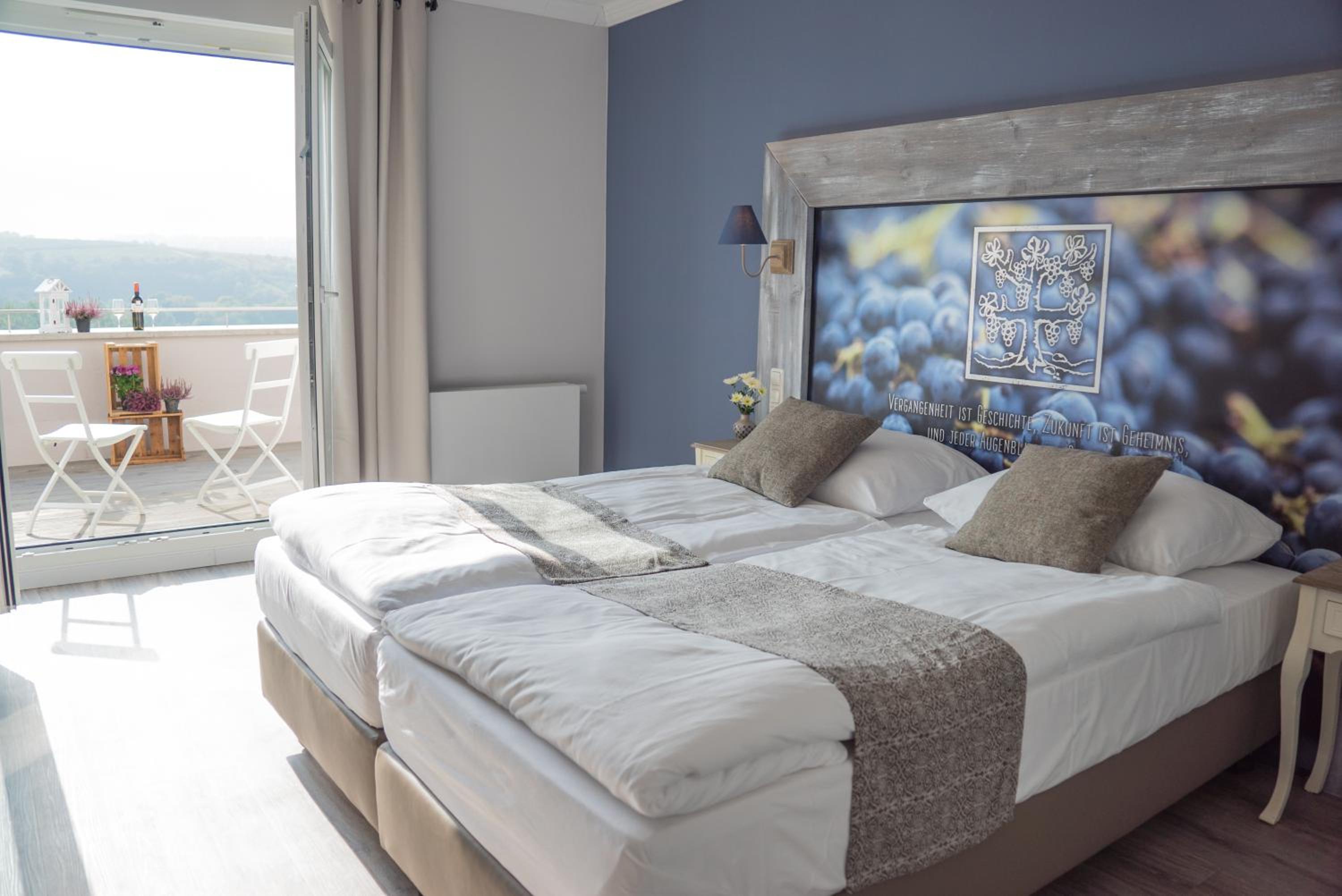 Deluxe Double or Twin Room with Balcony - Photo 3