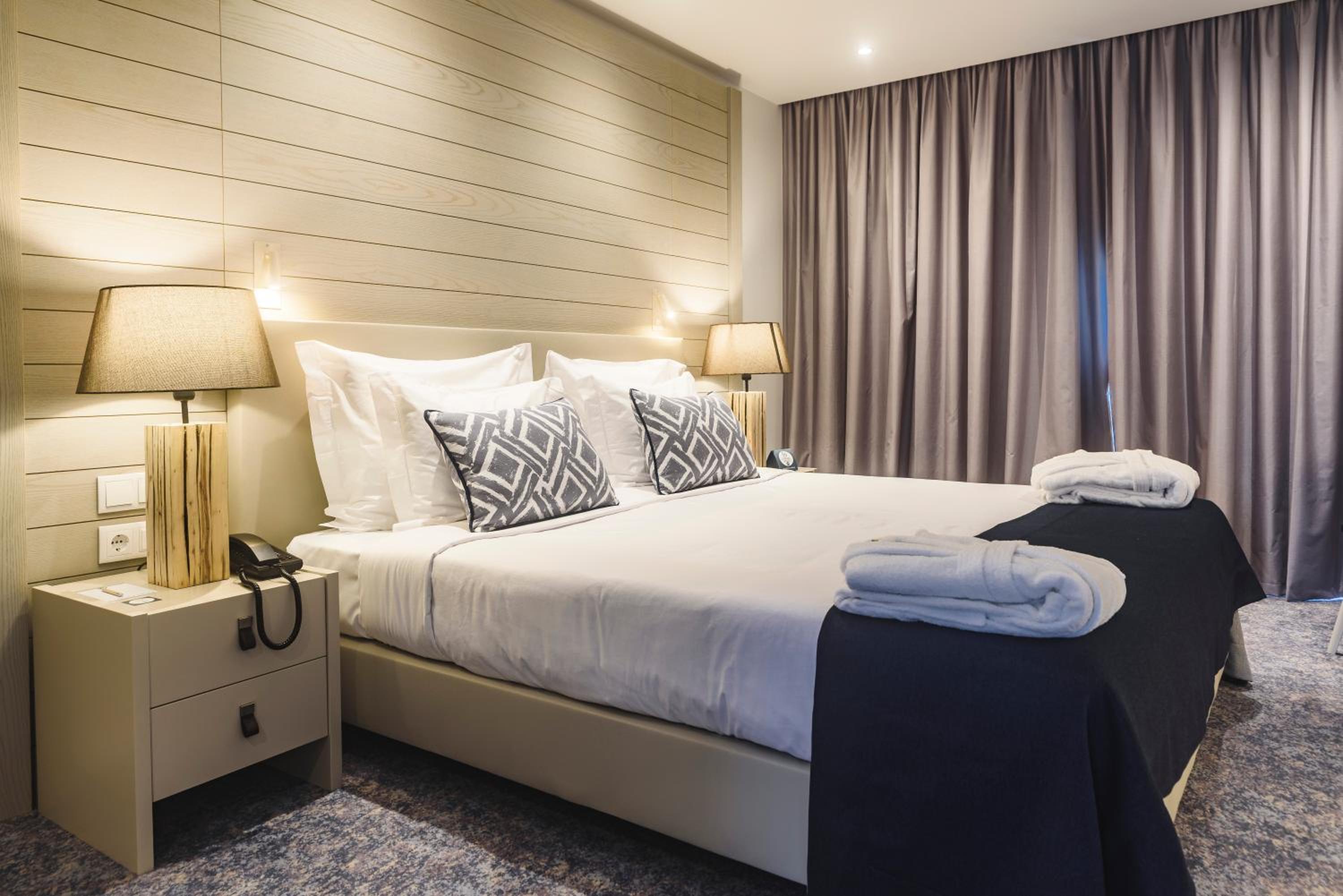Standard Double Room - Photo 6