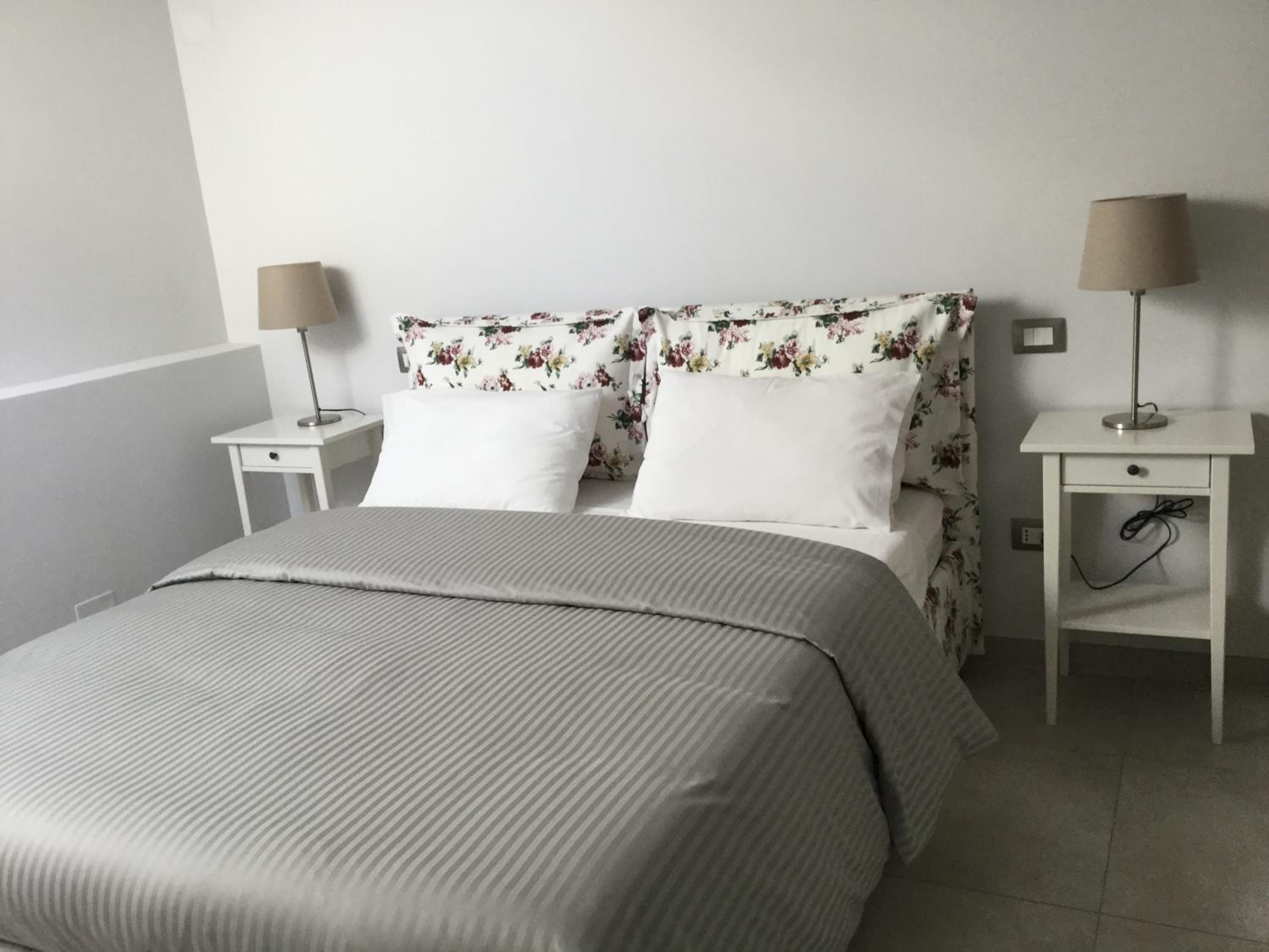 Deluxe Room (2 Adults + 1 Child) photo 3