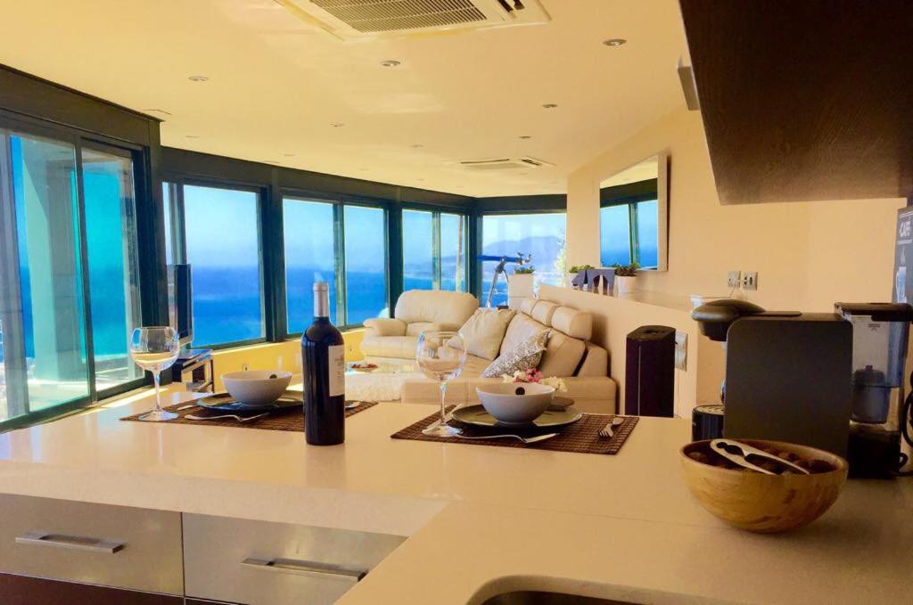 Apartamento con vista al mar