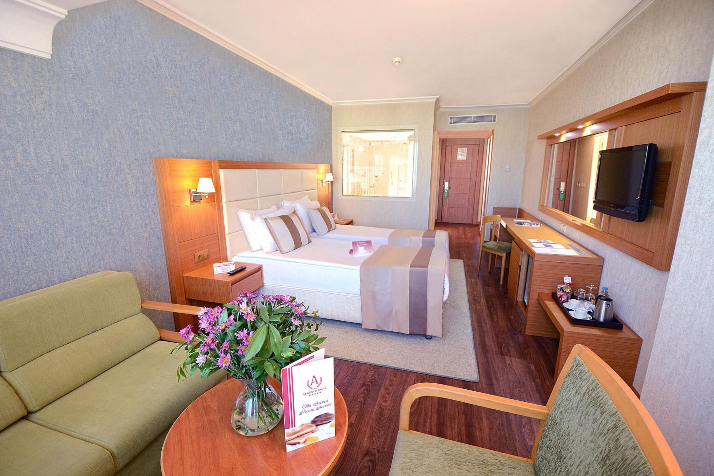 Deluxe Accessible Room photo 3
