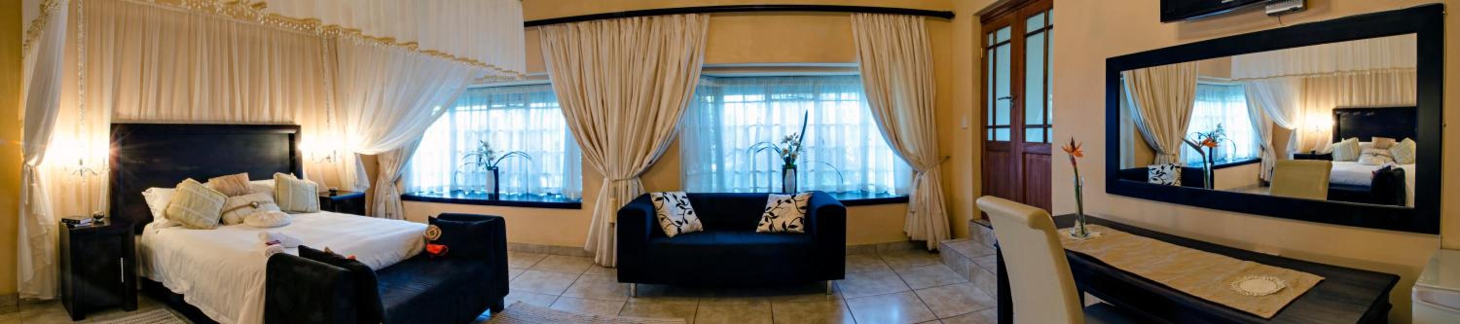 Deluxe Family Room photo 1