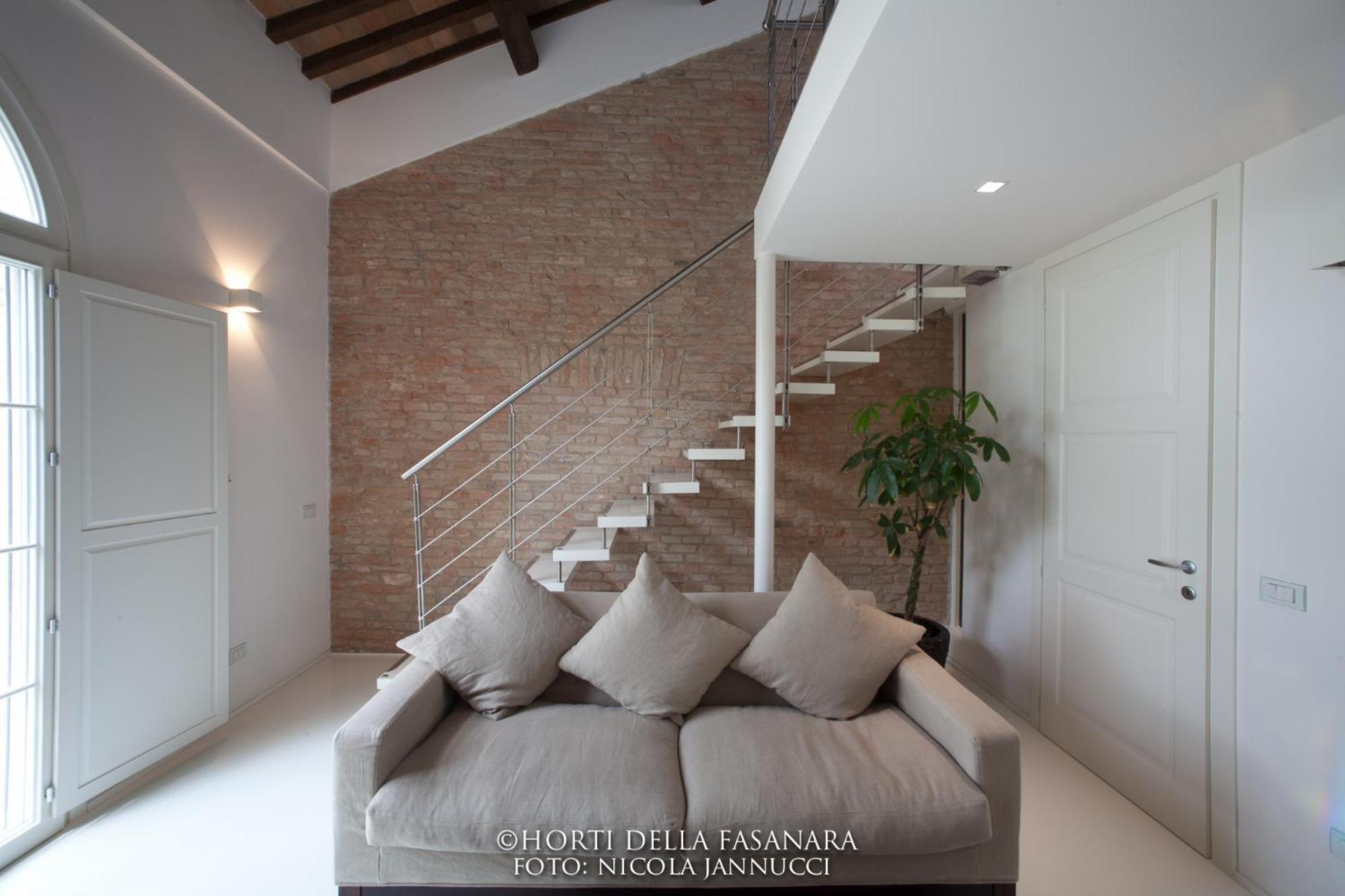 King Suite - Photo 9