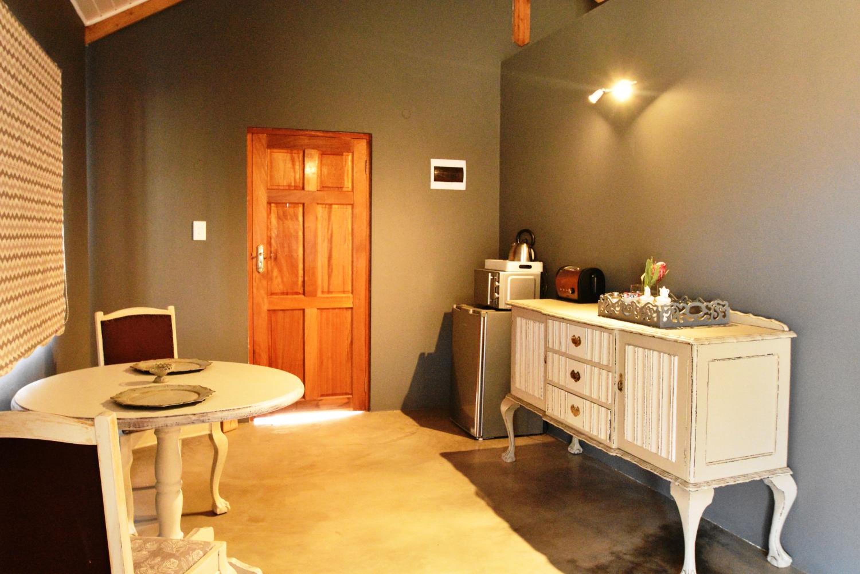 Deluxe Cottage photo 2