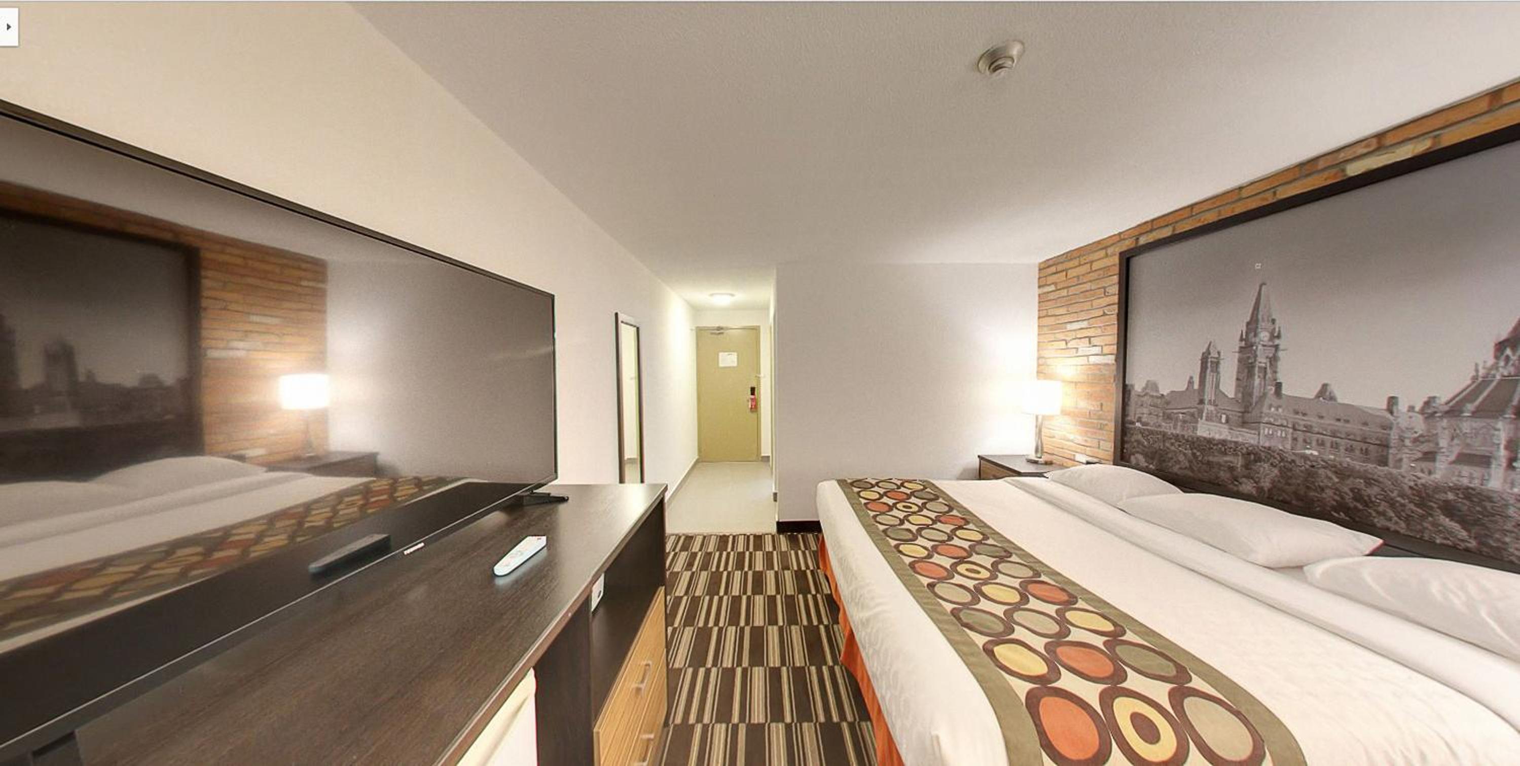 King Room - First Floor - Non-Smoking - Photo 3