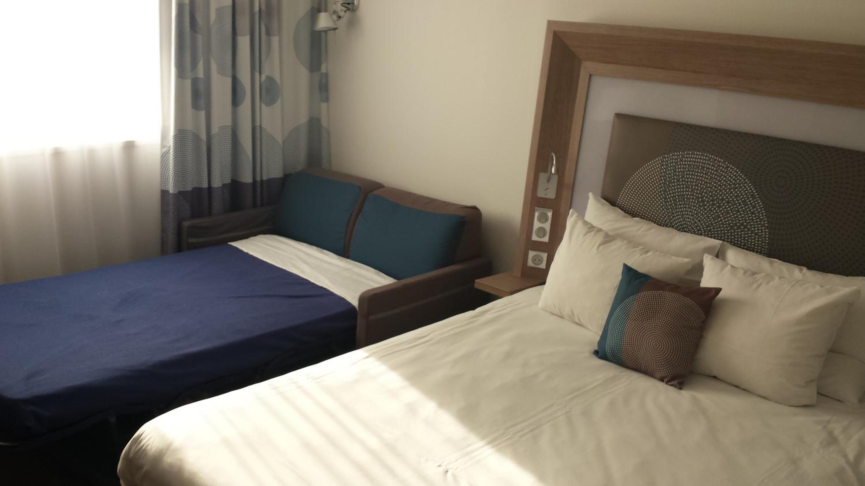 Superior Double Room with Sofa Bed photo 2