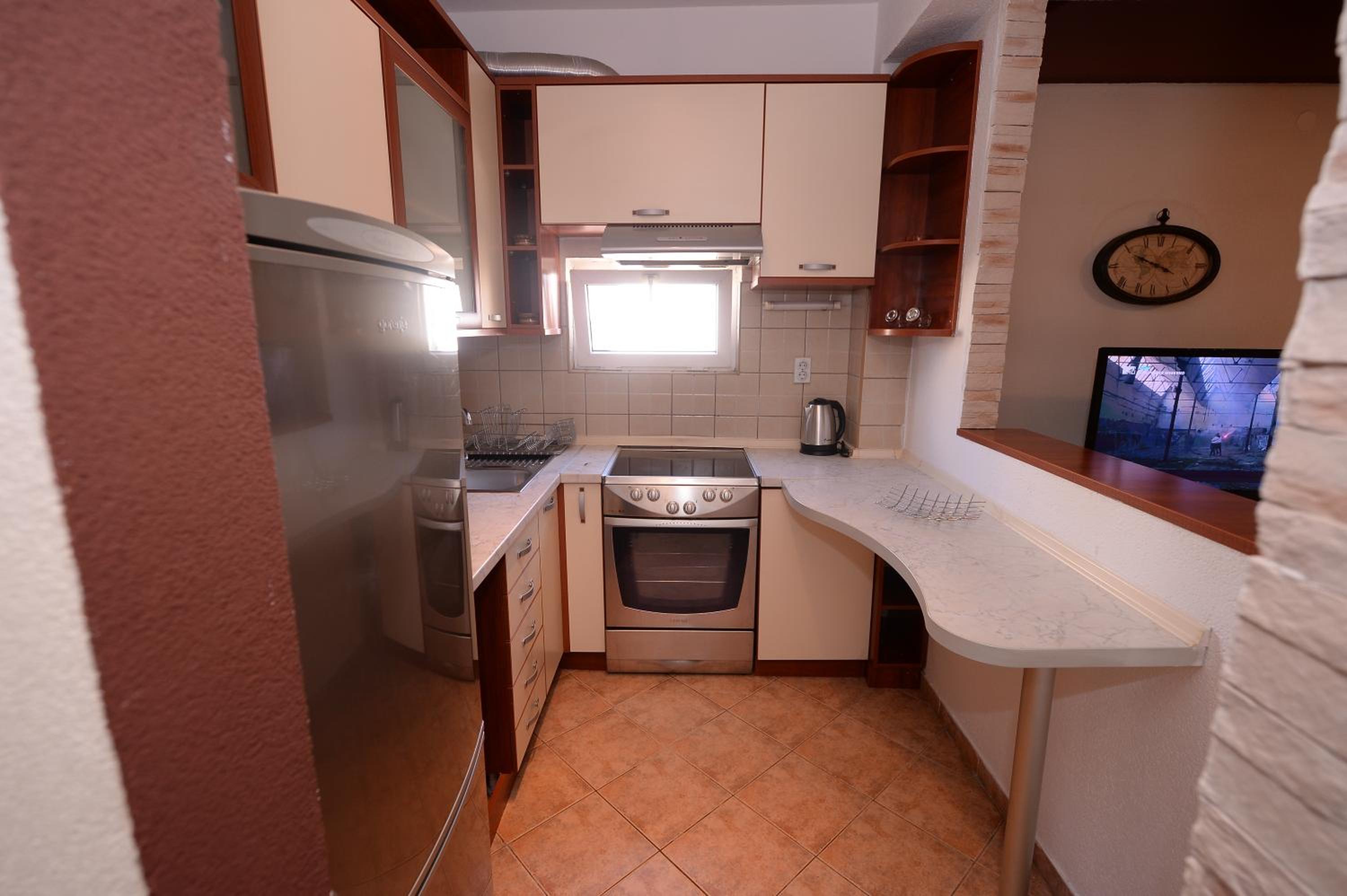 Two-Bedroom Apartment - Photo 7