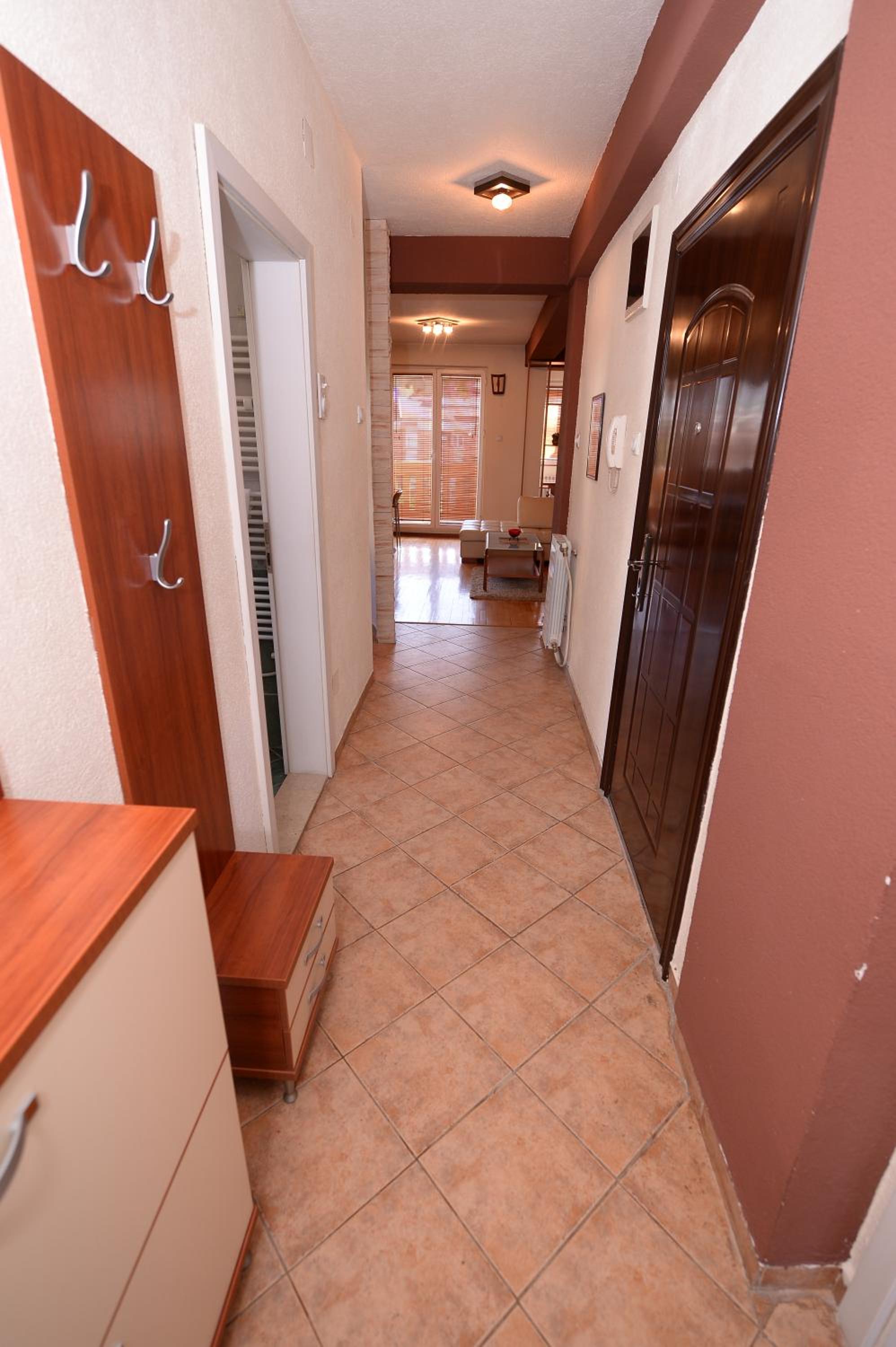 Two-Bedroom Apartment - Photo 6