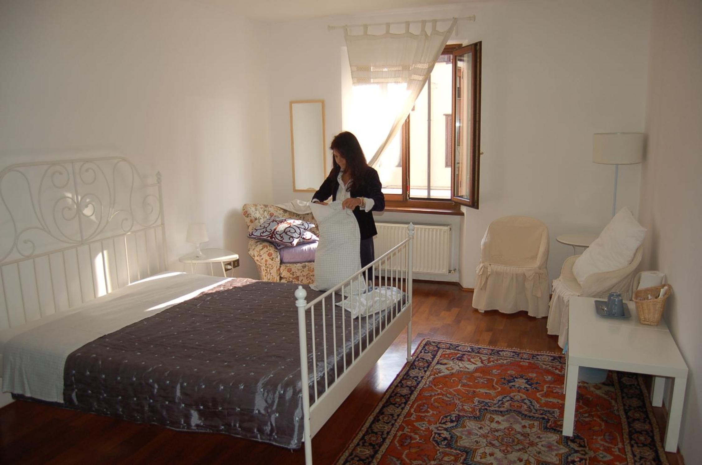 Double Room With Private External Bathroom photo 2