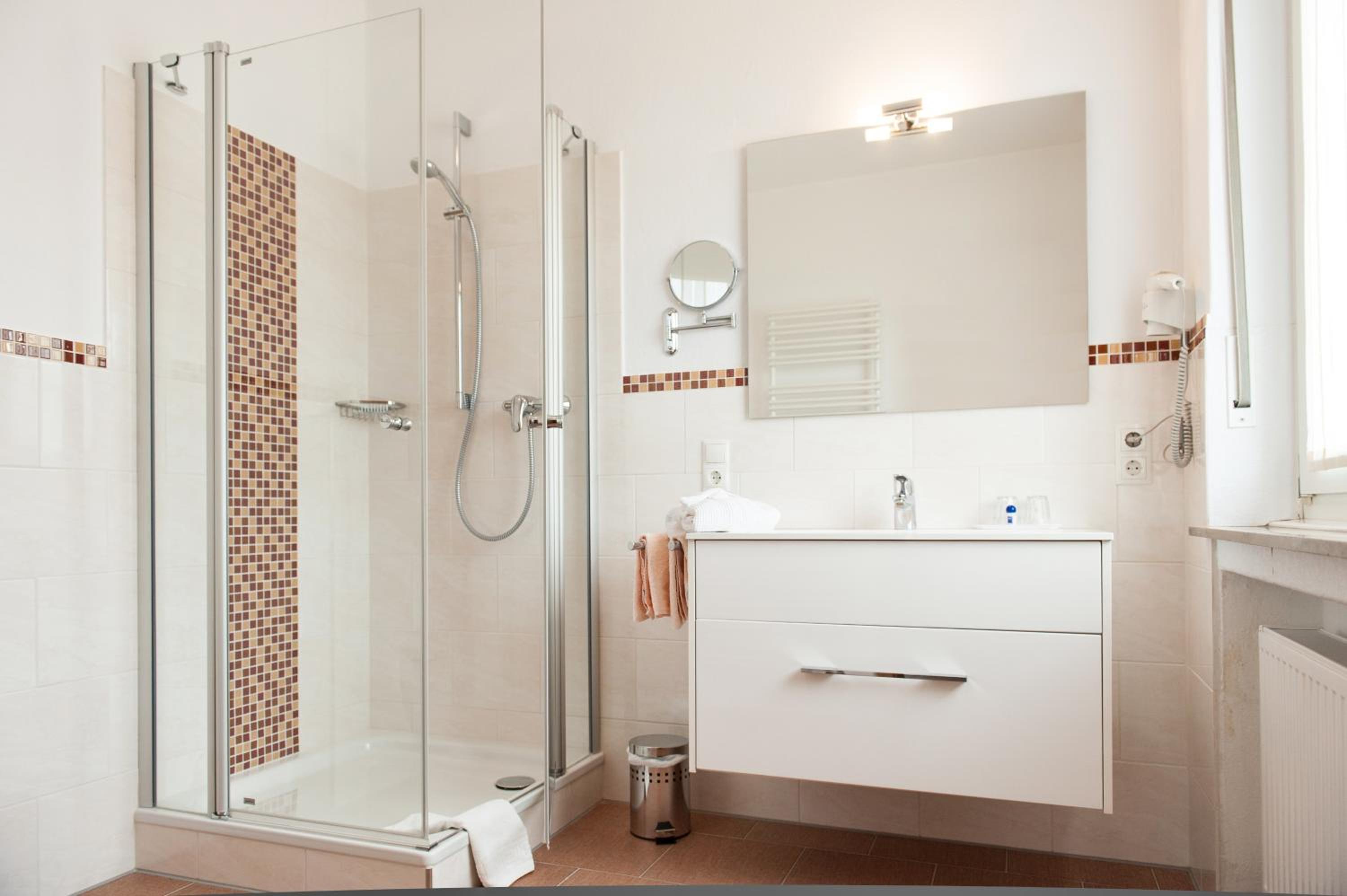 Double Room - Photo 6