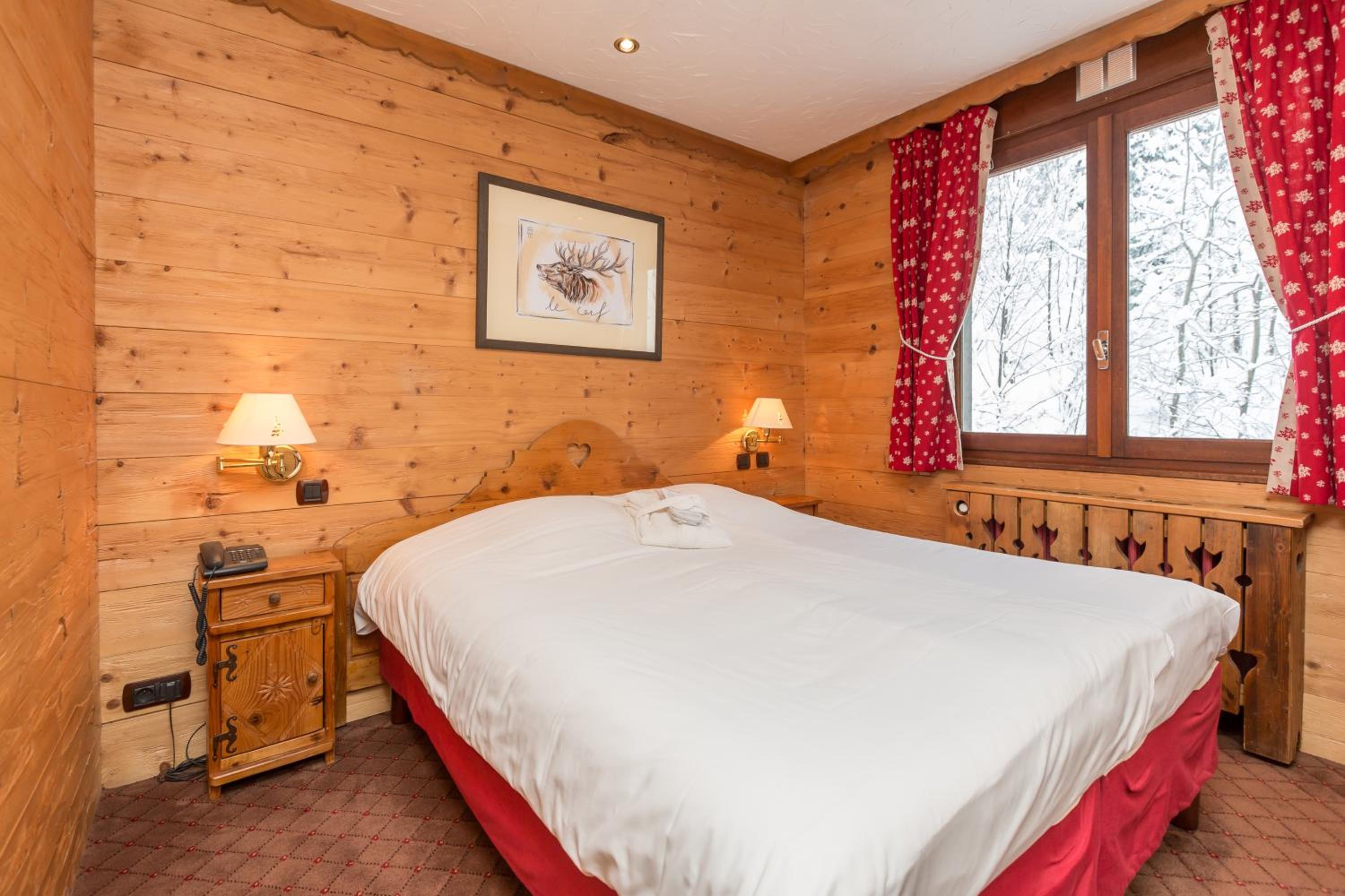 1 Person Room with North View - Photo 1