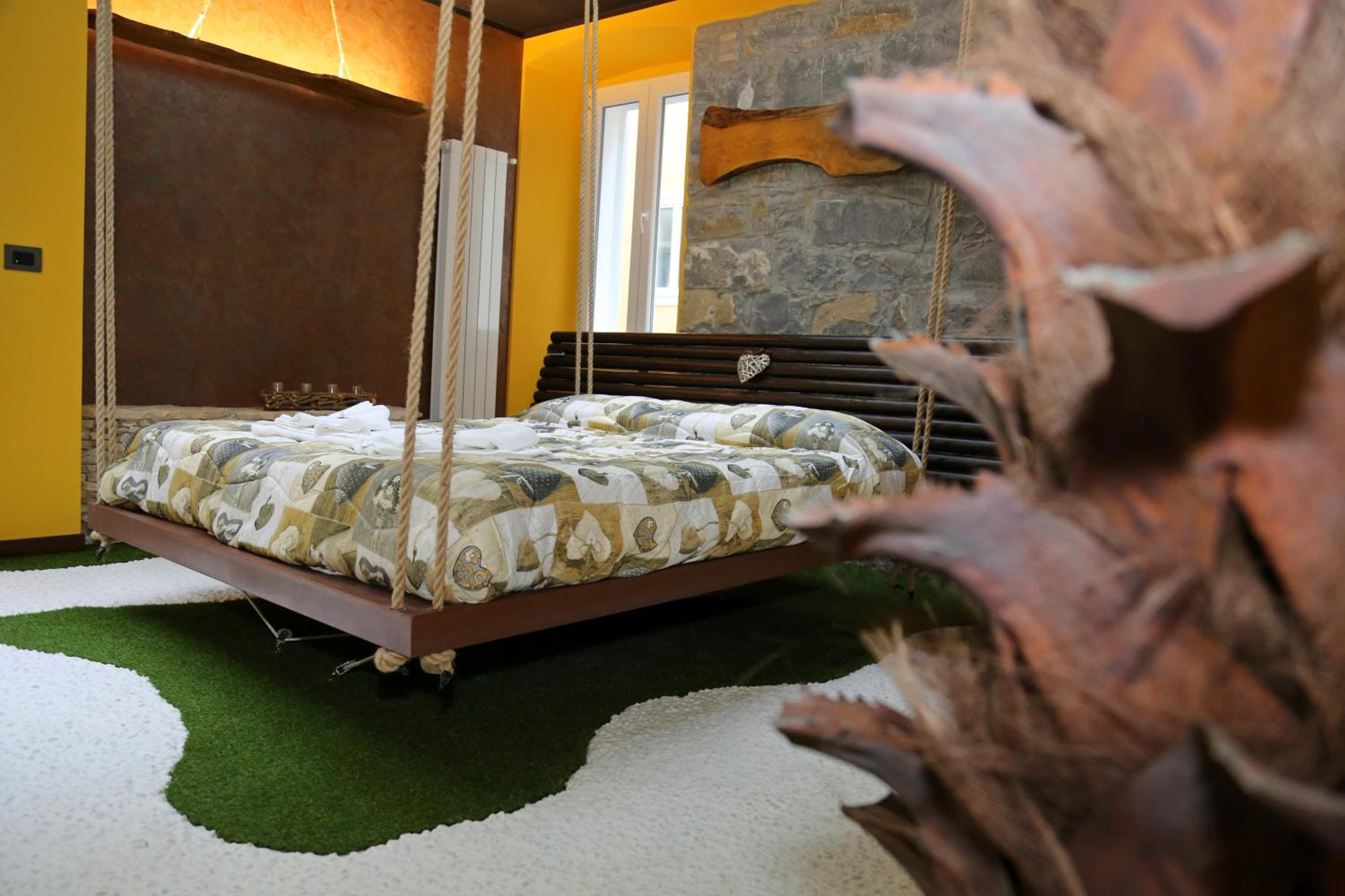 Double Room with Private Bathroom - Photo 15