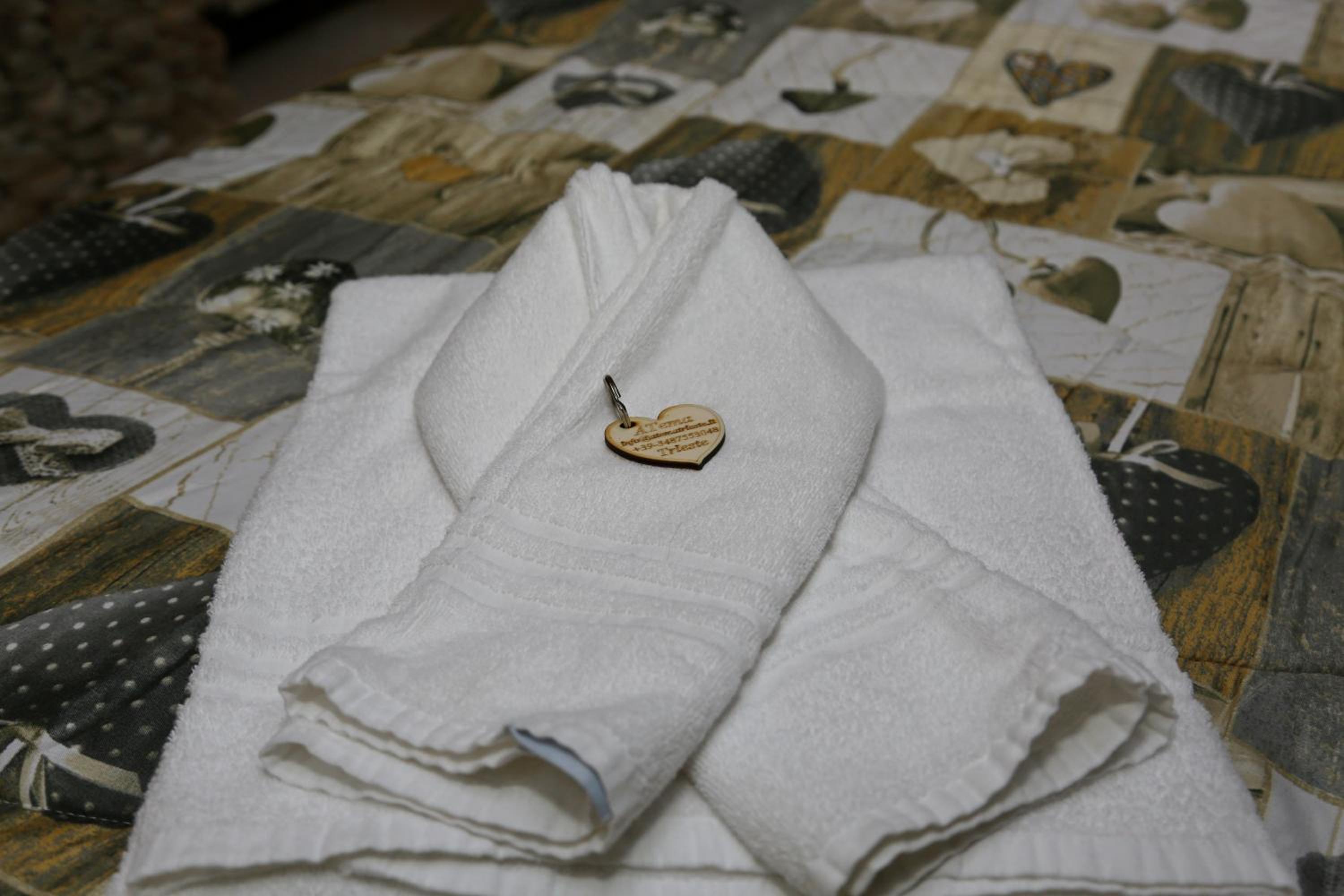 Double Room with Private Bathroom - Photo 25