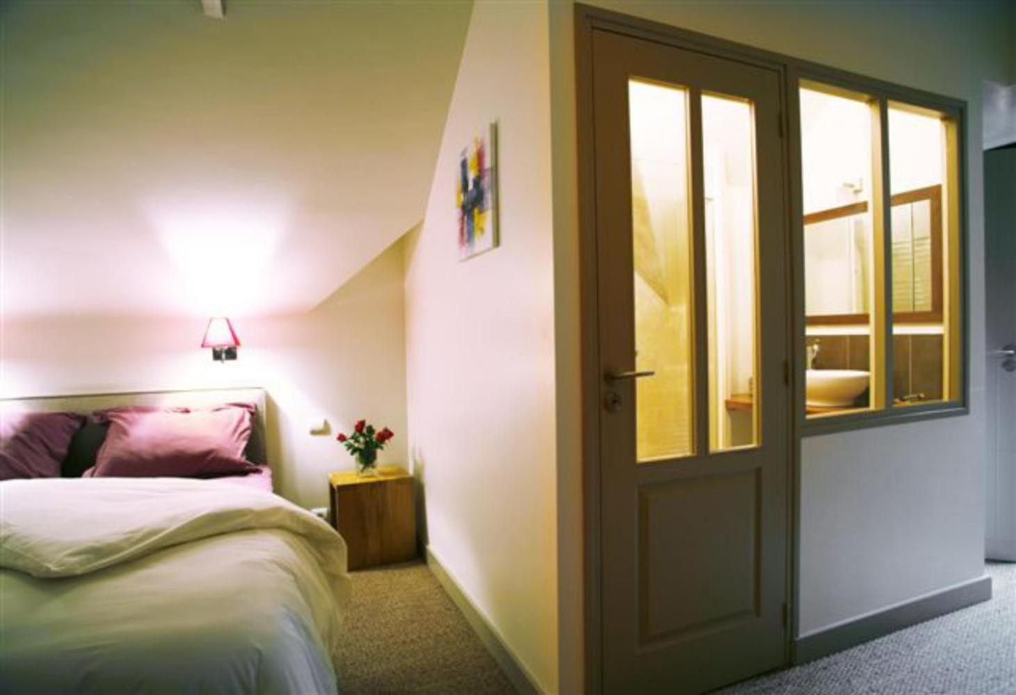 Double Room with Pool View photo 3